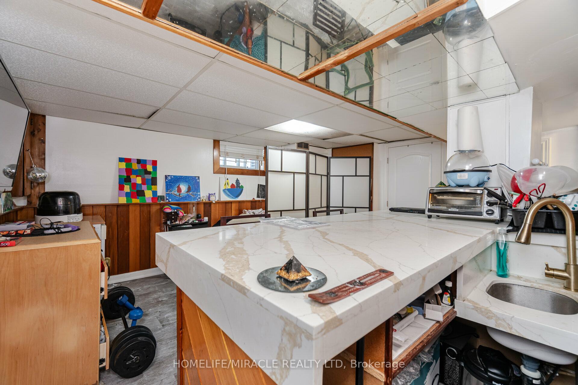 Photo 30 of 98 Nelson Street, Scarborough, Woburn — HOMEH