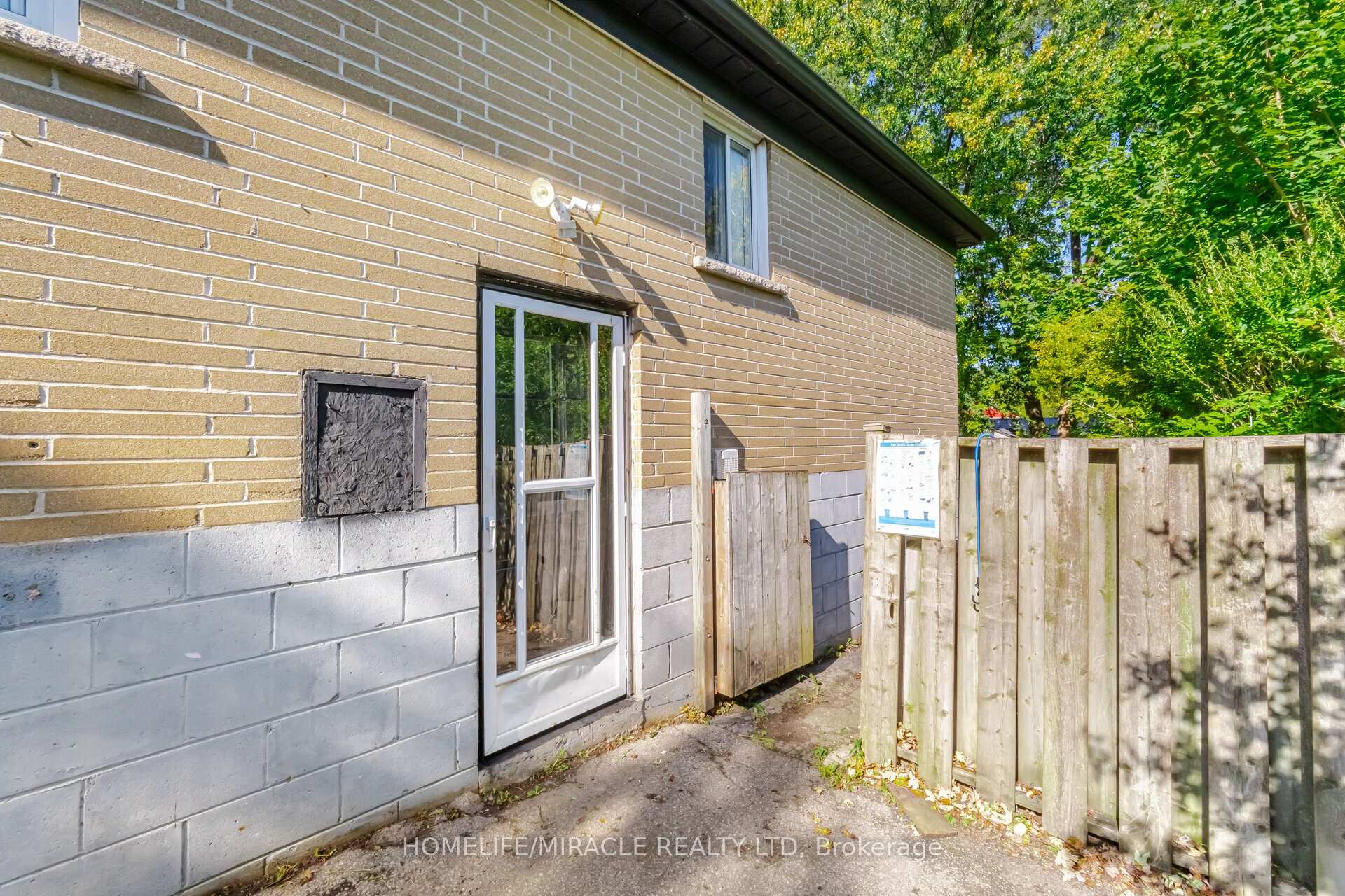Photo 42 of 98 Nelson Street, Scarborough, Woburn — HOMEH