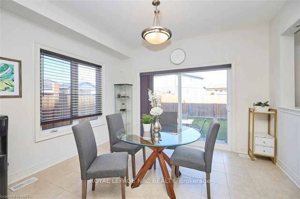 Photo 14 of 13 Winterberry Blvd, Thorold, Confederation Heights — HOMEH