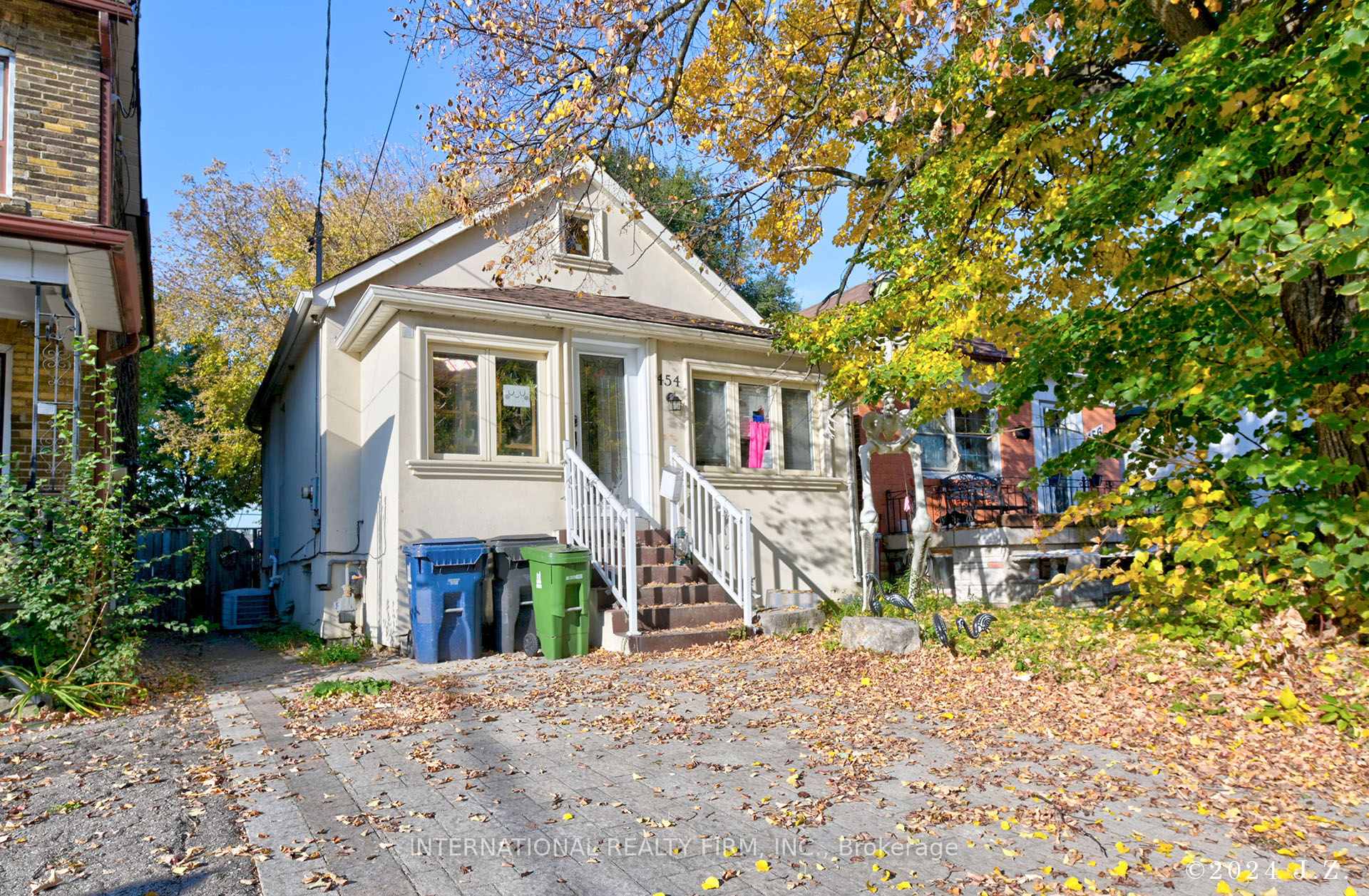 Photo 1 of Unit Lower, 454 Glenholme Avenue, Toronto, Oakwood Village — HOMEH