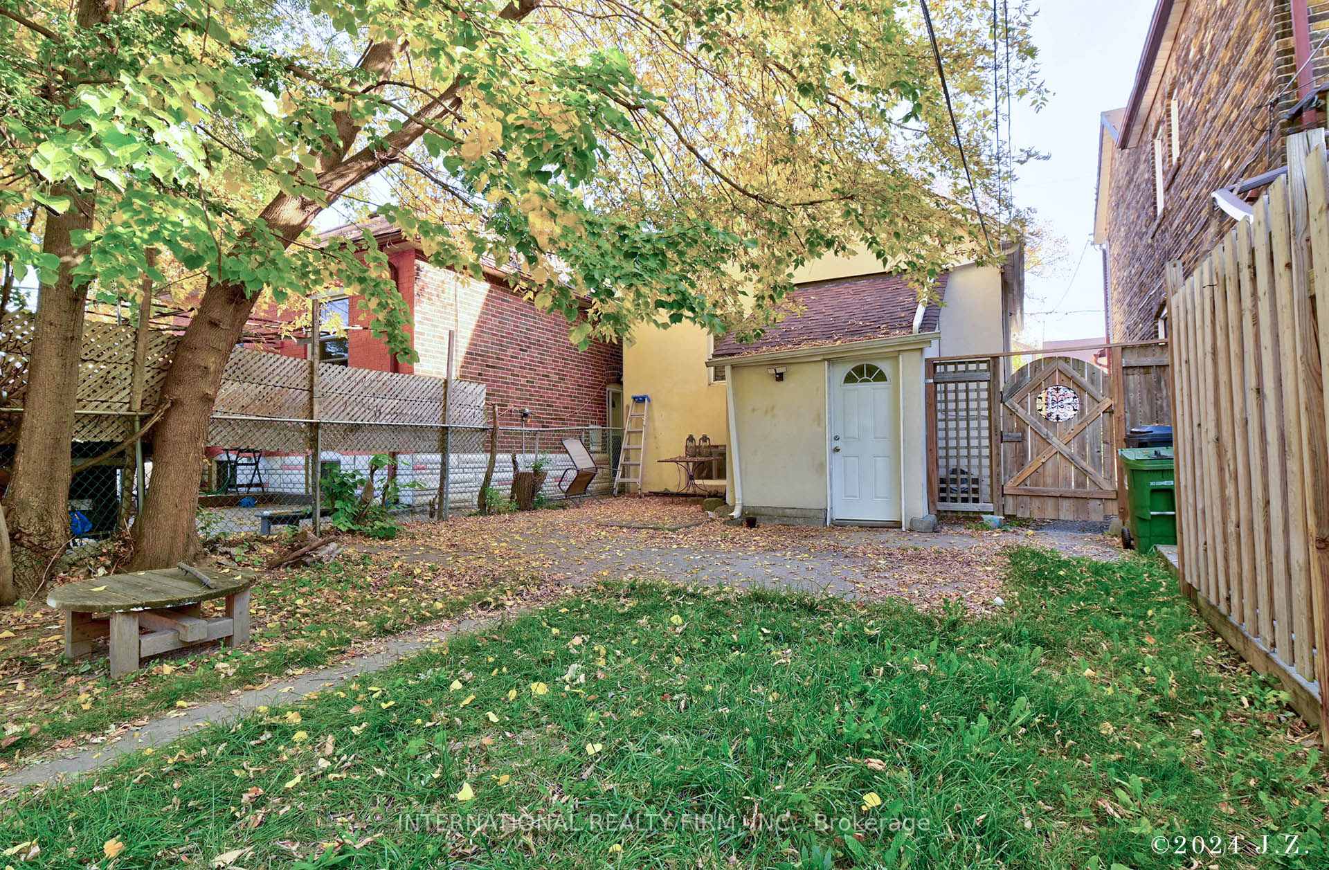 Photo 15 of Unit Lower, 454 Glenholme Avenue, Toronto, Oakwood Village — HOMEH