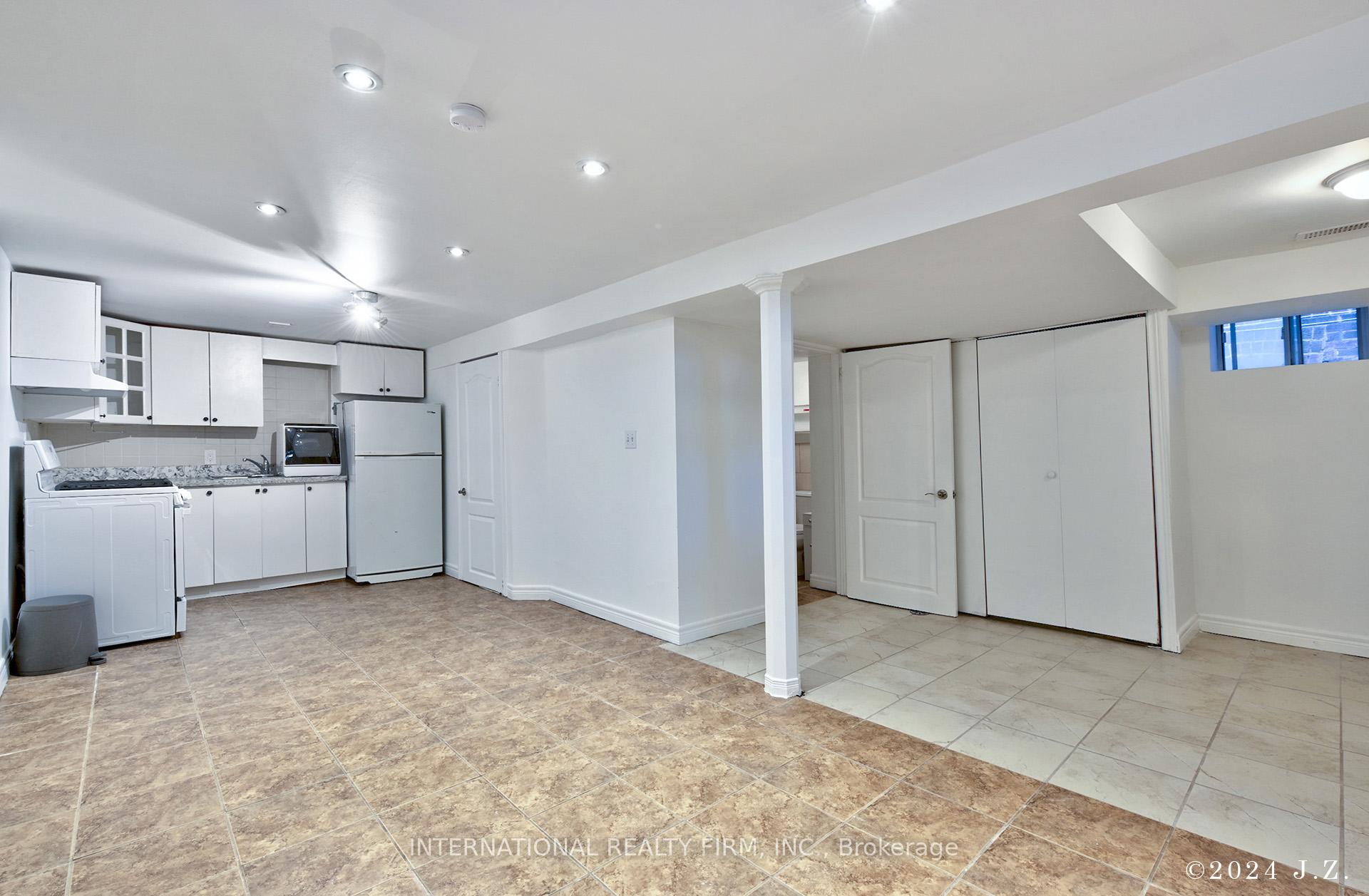 Photo 7 of Unit Lower, 454 Glenholme Avenue, Toronto, Oakwood Village — HOMEH