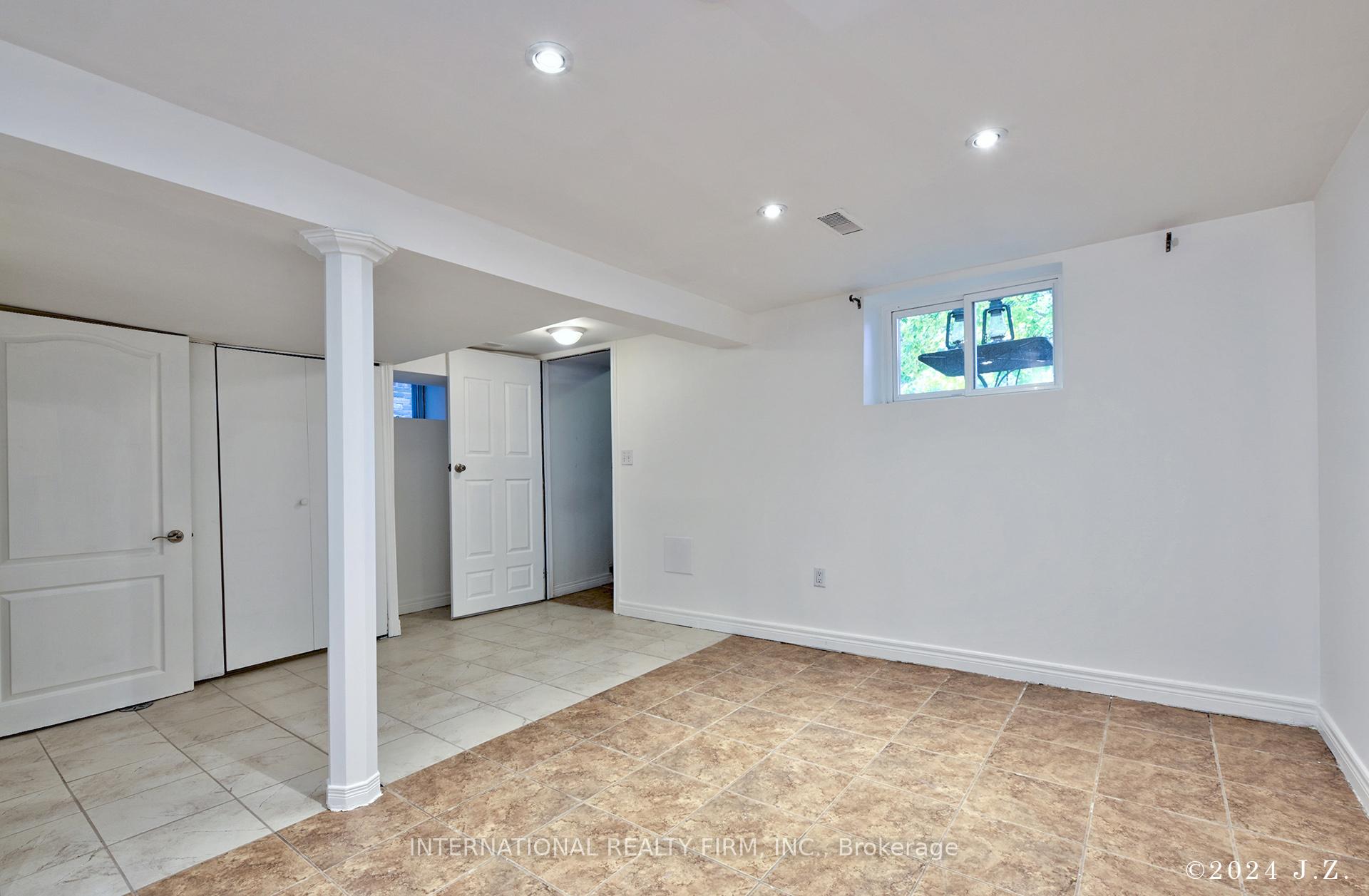 Photo 16 of Unit Lower, 454 Glenholme Avenue, Toronto, Oakwood Village — HOMEH