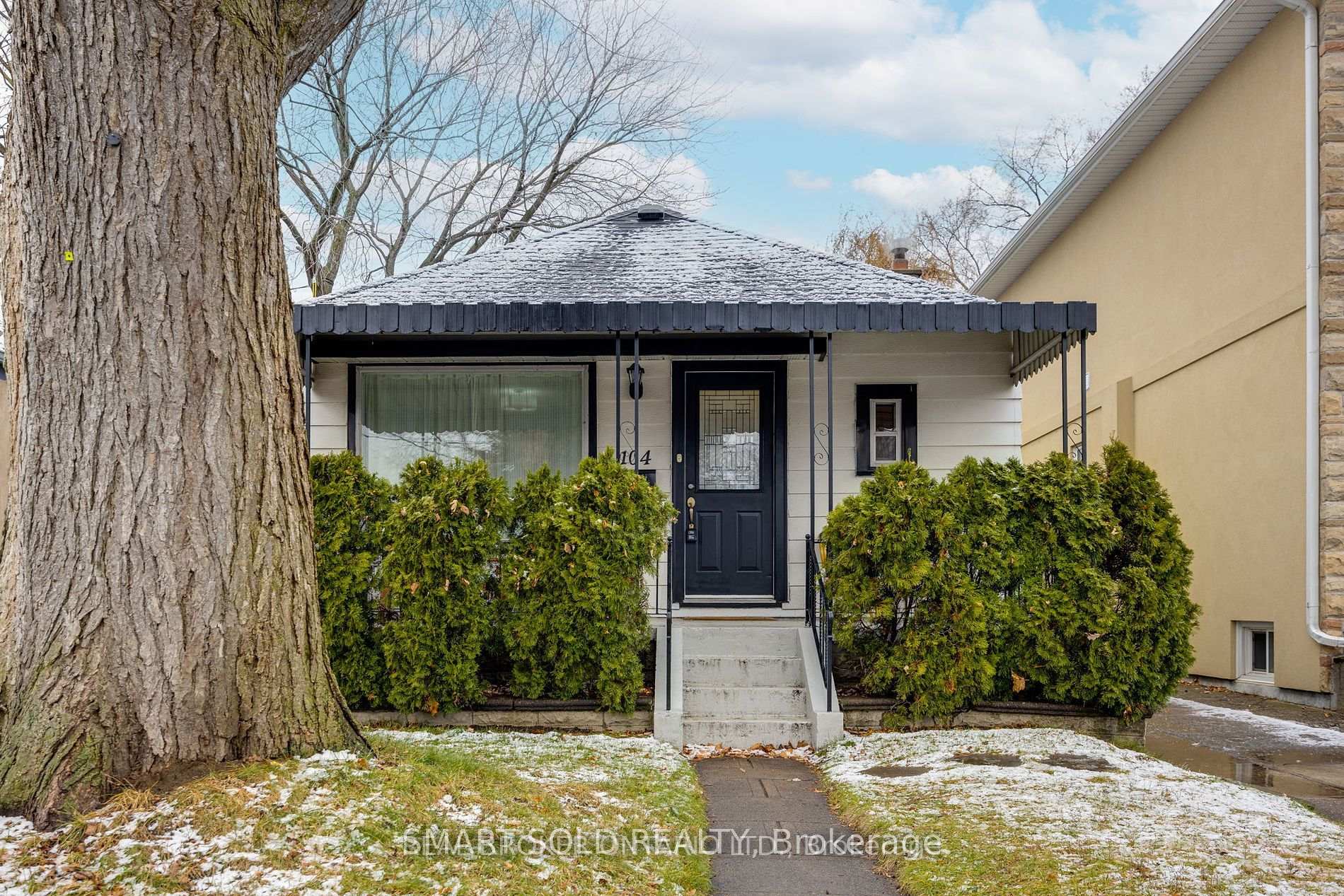 Photo 1 of 104 Cadorna Avenue, Toronto, East York — HOMEH