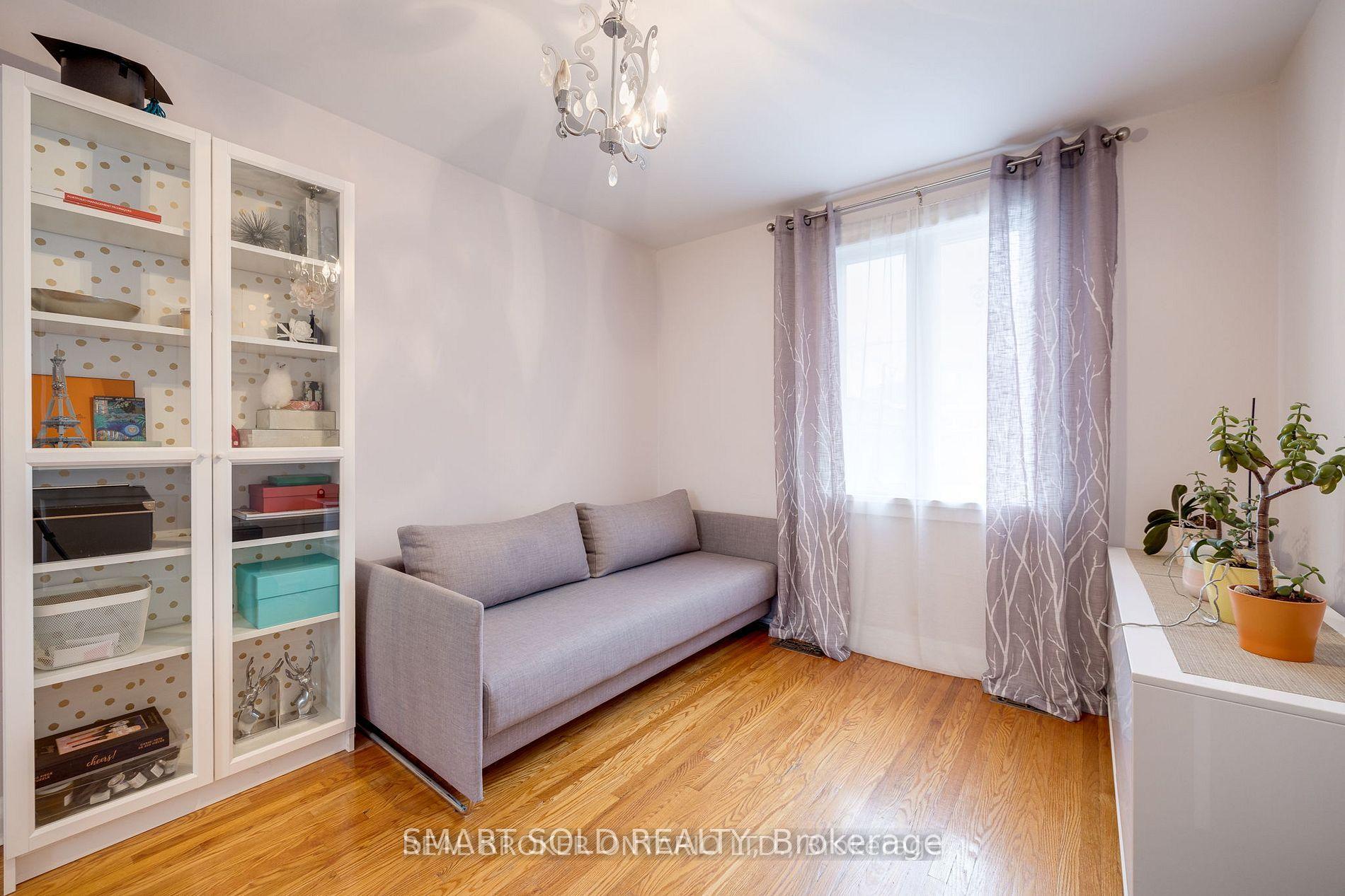 Photo 18 of 104 Cadorna Avenue, Toronto, East York — HOMEH