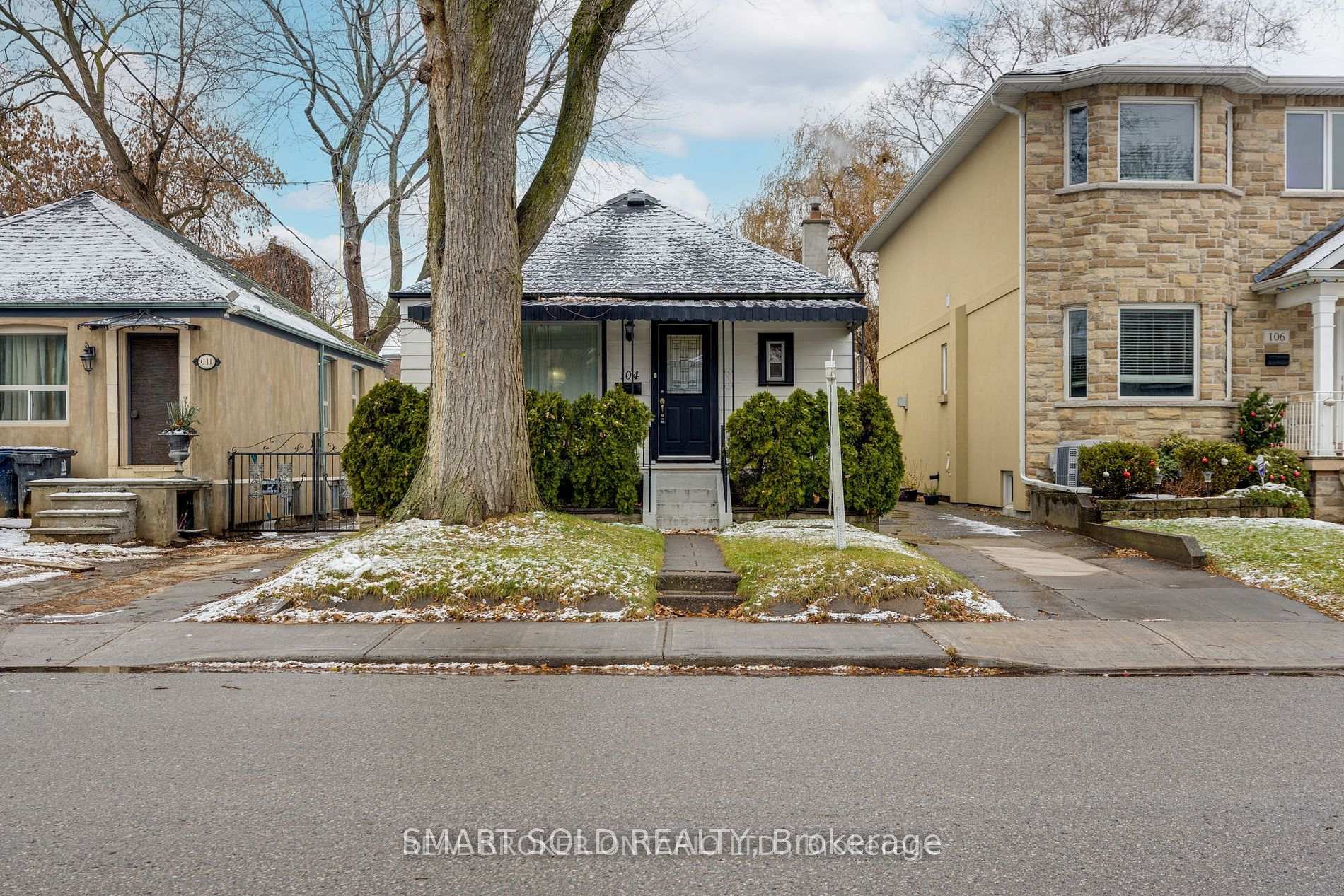 Photo 36 of 104 Cadorna Avenue, Toronto, East York — HOMEH