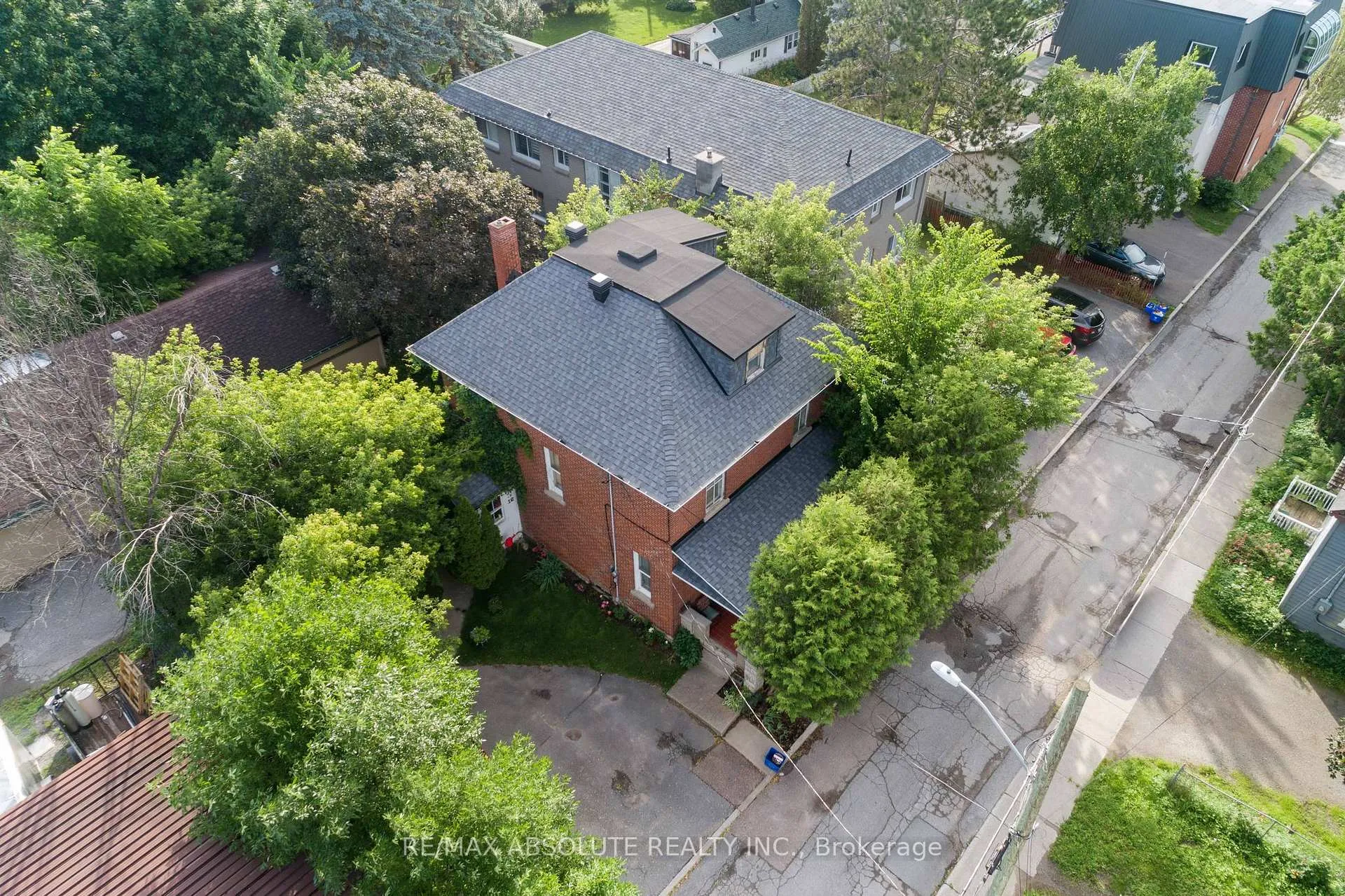 Photo 2 of 12 Rock Lane E, Arnprior — HOMEH