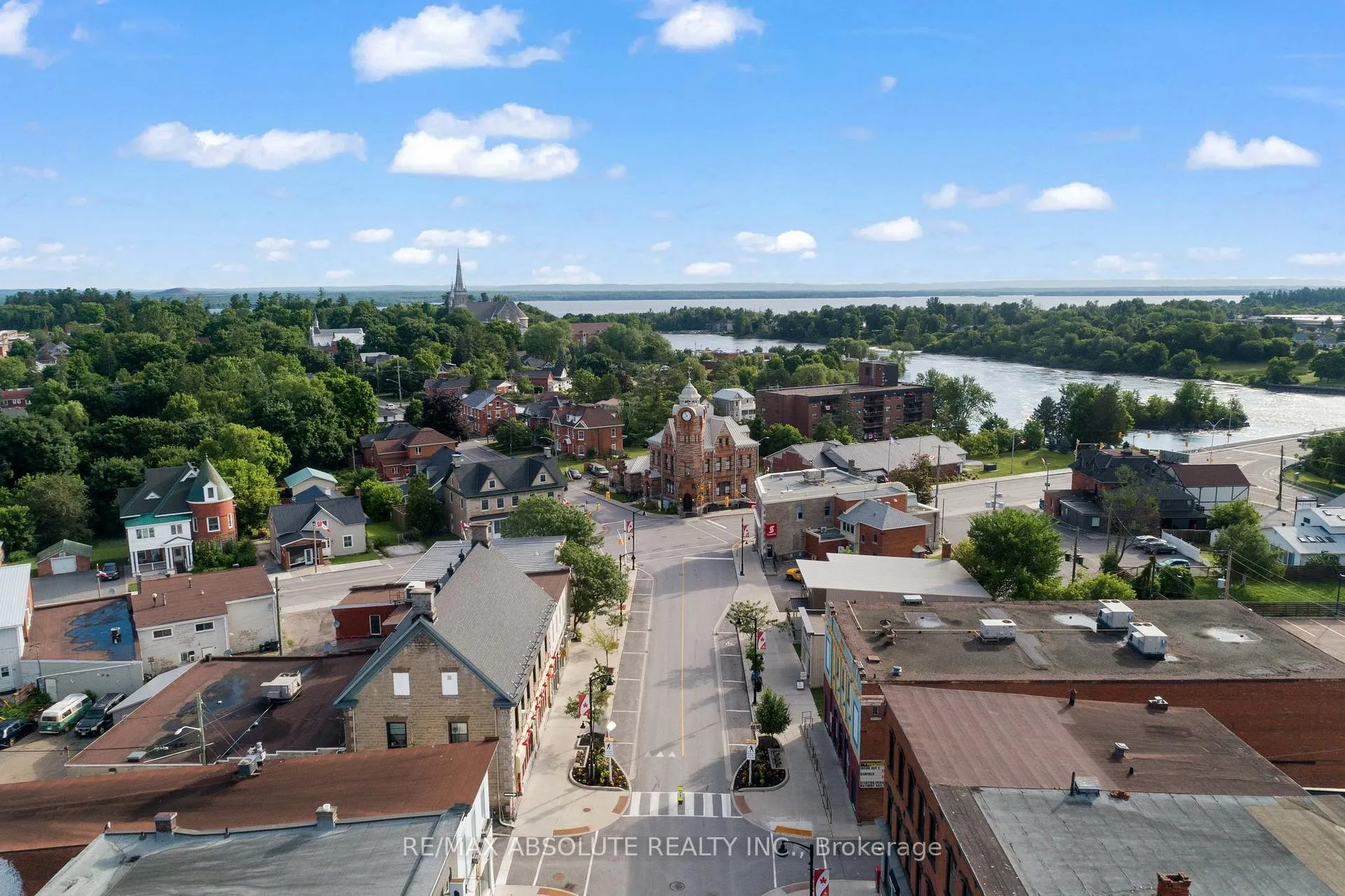 Photo 9 of 12 Rock Lane E, Arnprior — HOMEH