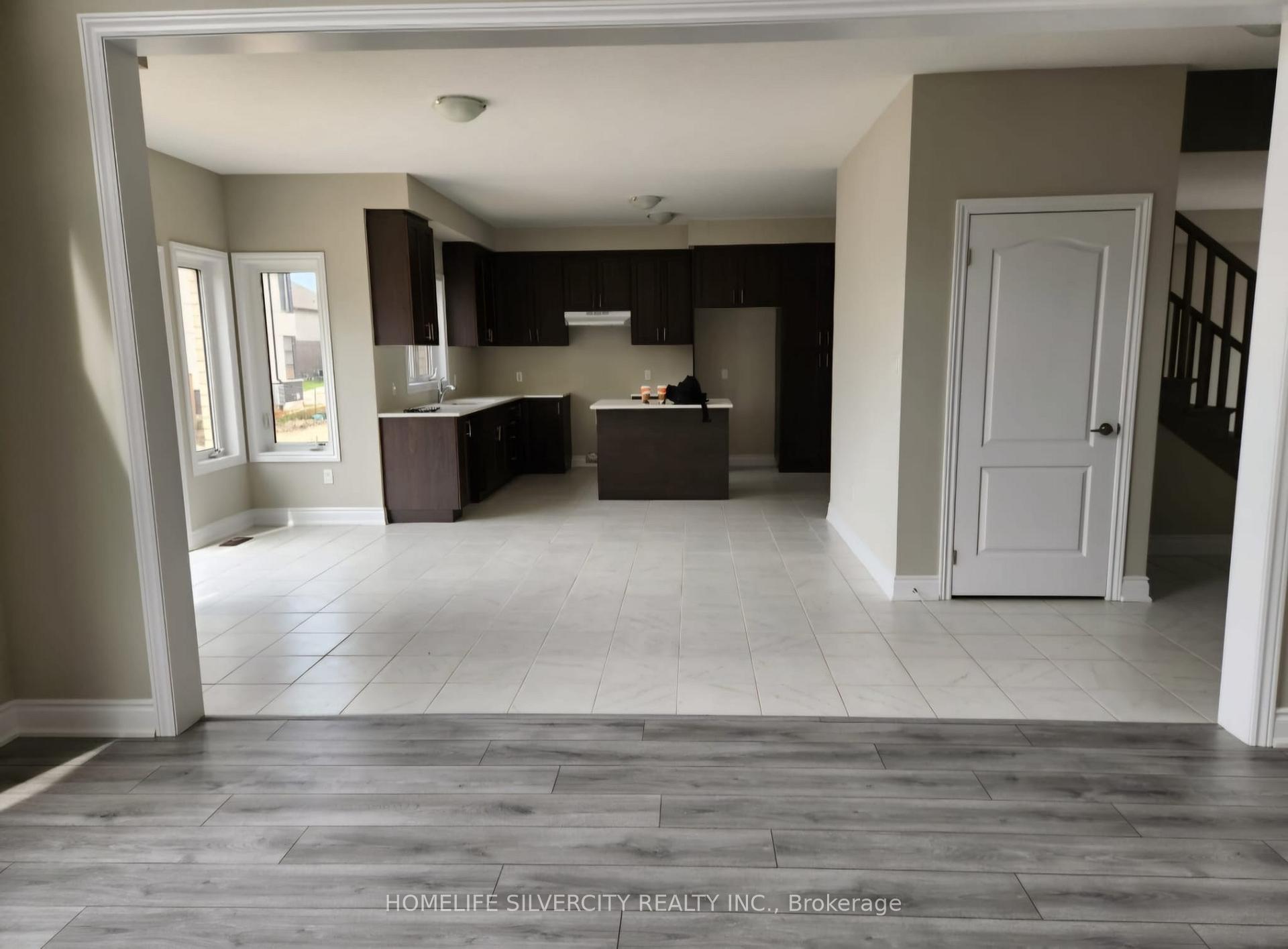 Photo 2 of 13 Venture Way, Thorold, Rolling Meadows — HOMEH