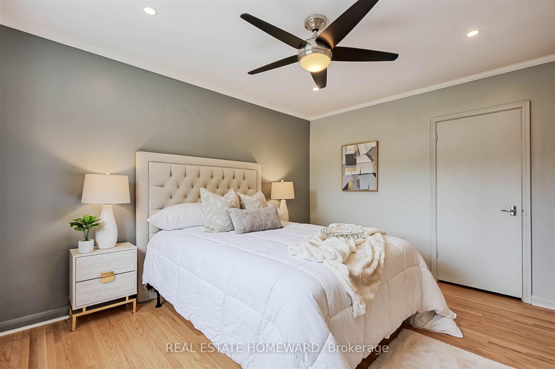 Photo 12 of 8 Burnview Crescent, Scarborough, Woburn — HOMEH