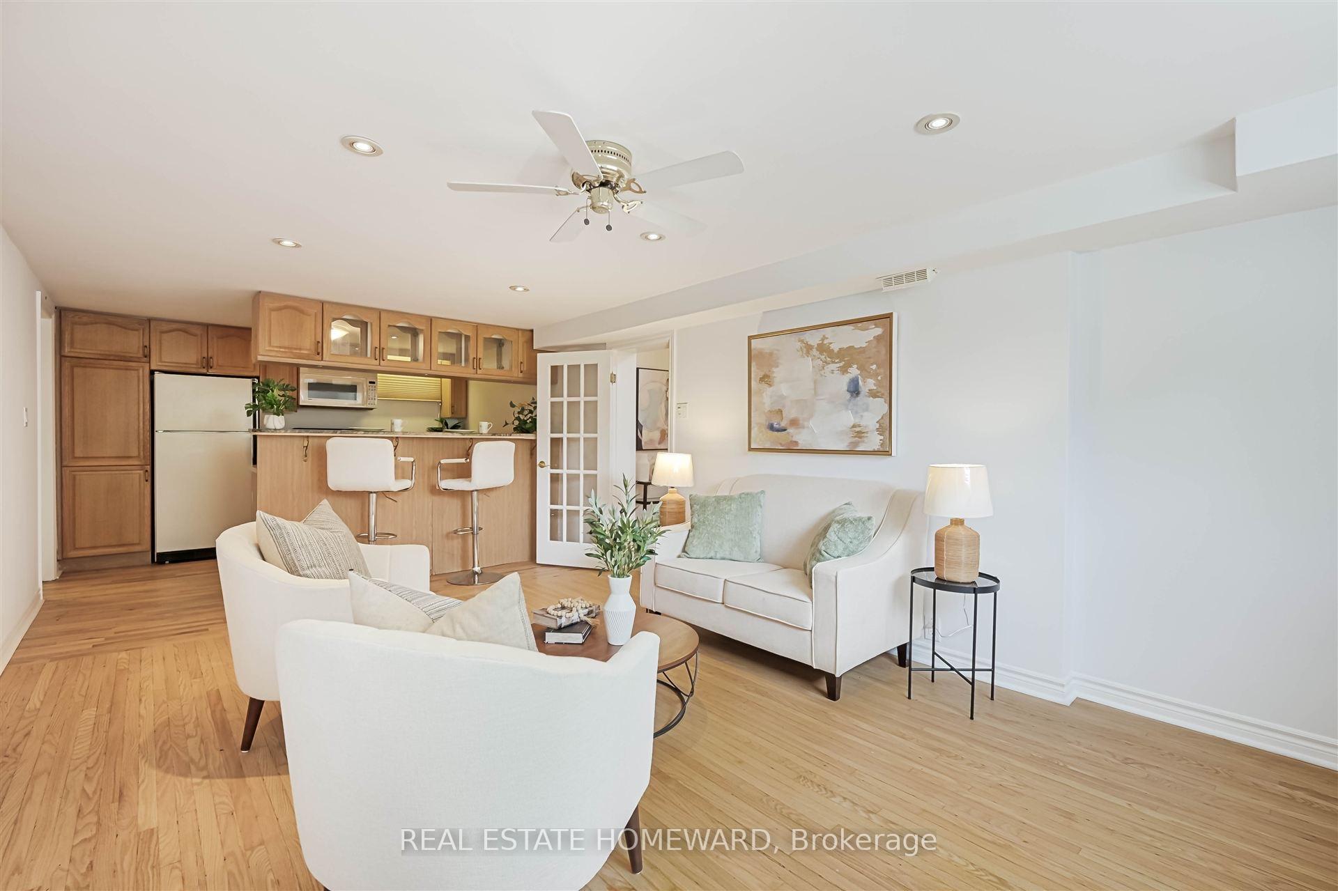 Photo 22 of 8 Burnview Crescent, Scarborough, Woburn — HOMEH