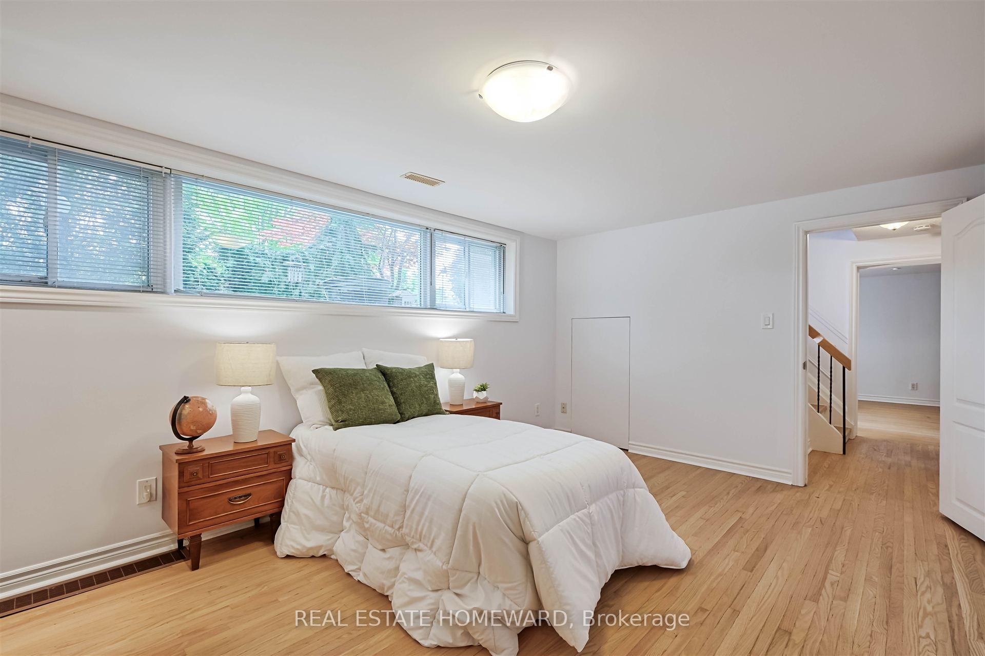 Photo 25 of 8 Burnview Crescent, Scarborough, Woburn — HOMEH