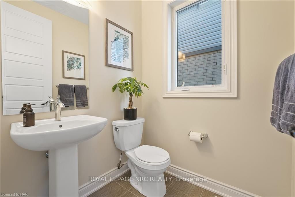 Photo 20 of 71 Vanilla Trail, Thorold, Rolling Meadows — HOMEH