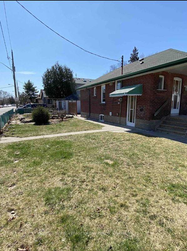 Photo 13 of 109 Memorial Park Avenue, Toronto, East York — HOMEH
