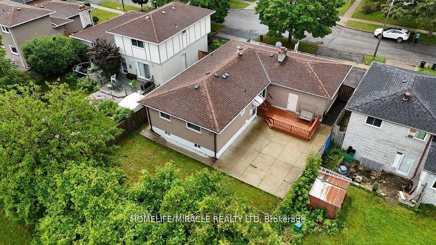 Photo 2 of 93 Amberjack Boulevard, Scarborough, Woburn — HOMEH