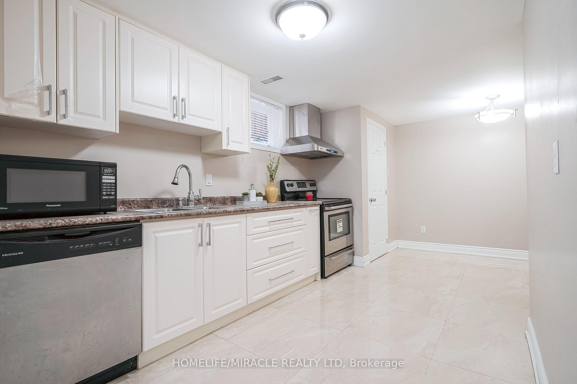 Photo 35 of 93 Amberjack Boulevard, Scarborough, Woburn — HOMEH
