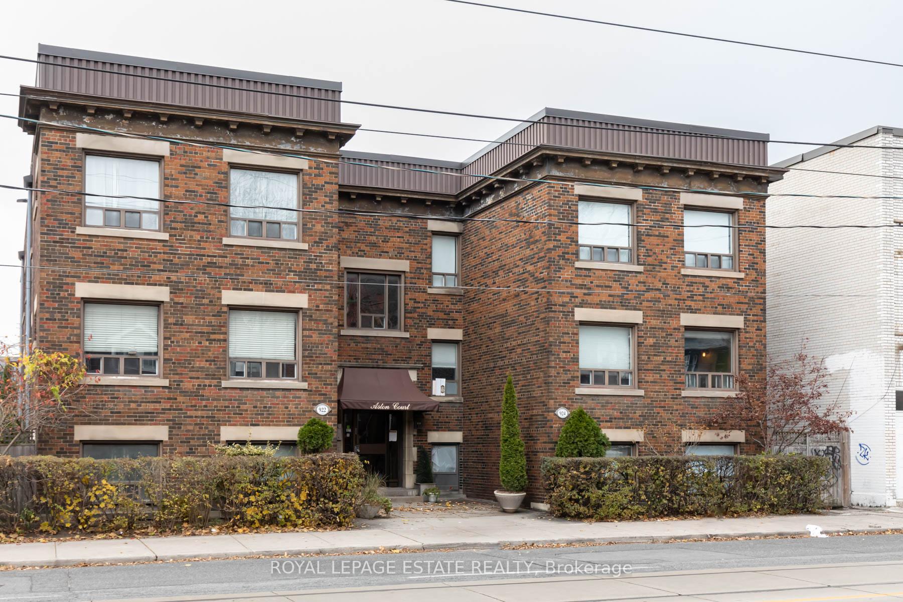 Photo 1 of Unit 19, 922 Bathurst Street, Toronto, The Annex — HOMEH