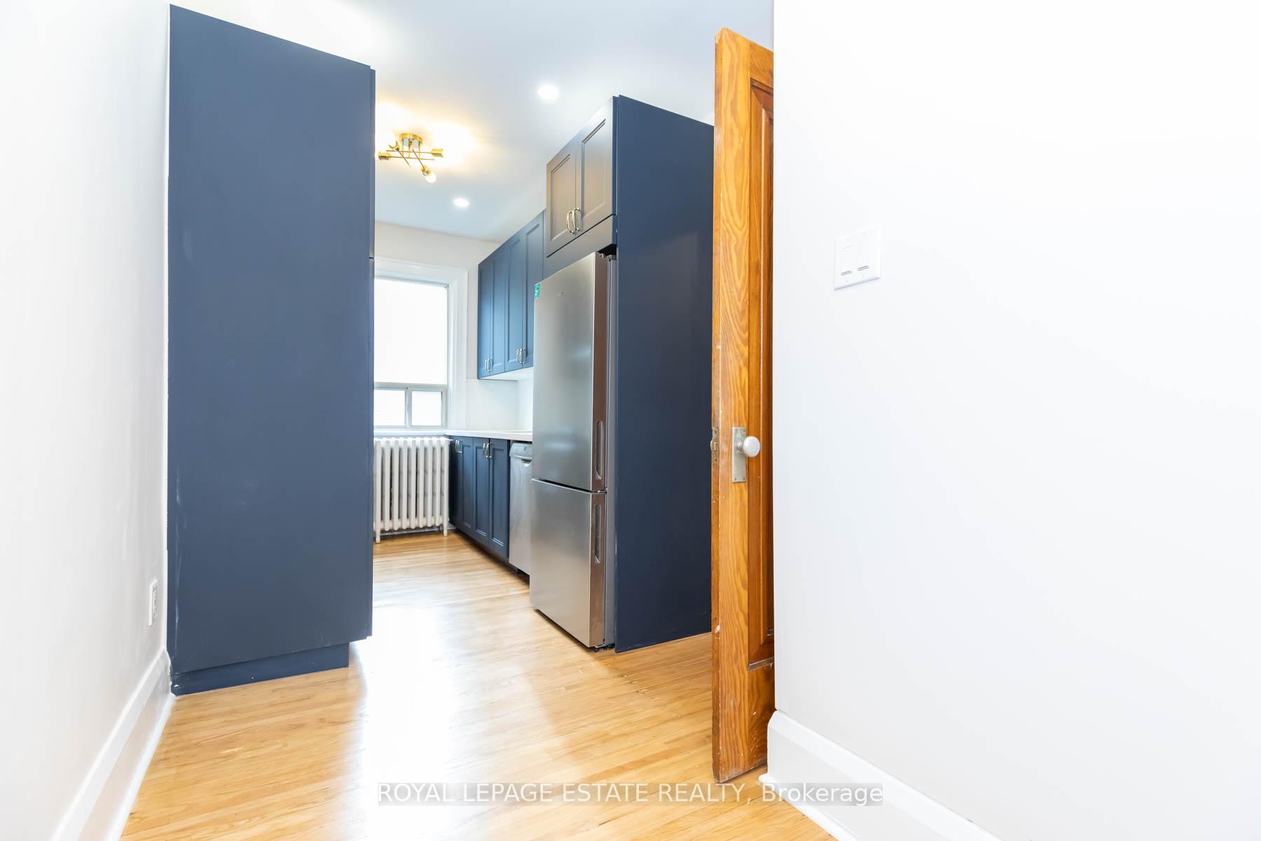 Photo 4 of Unit 19, 922 Bathurst Street, Toronto, The Annex — HOMEH