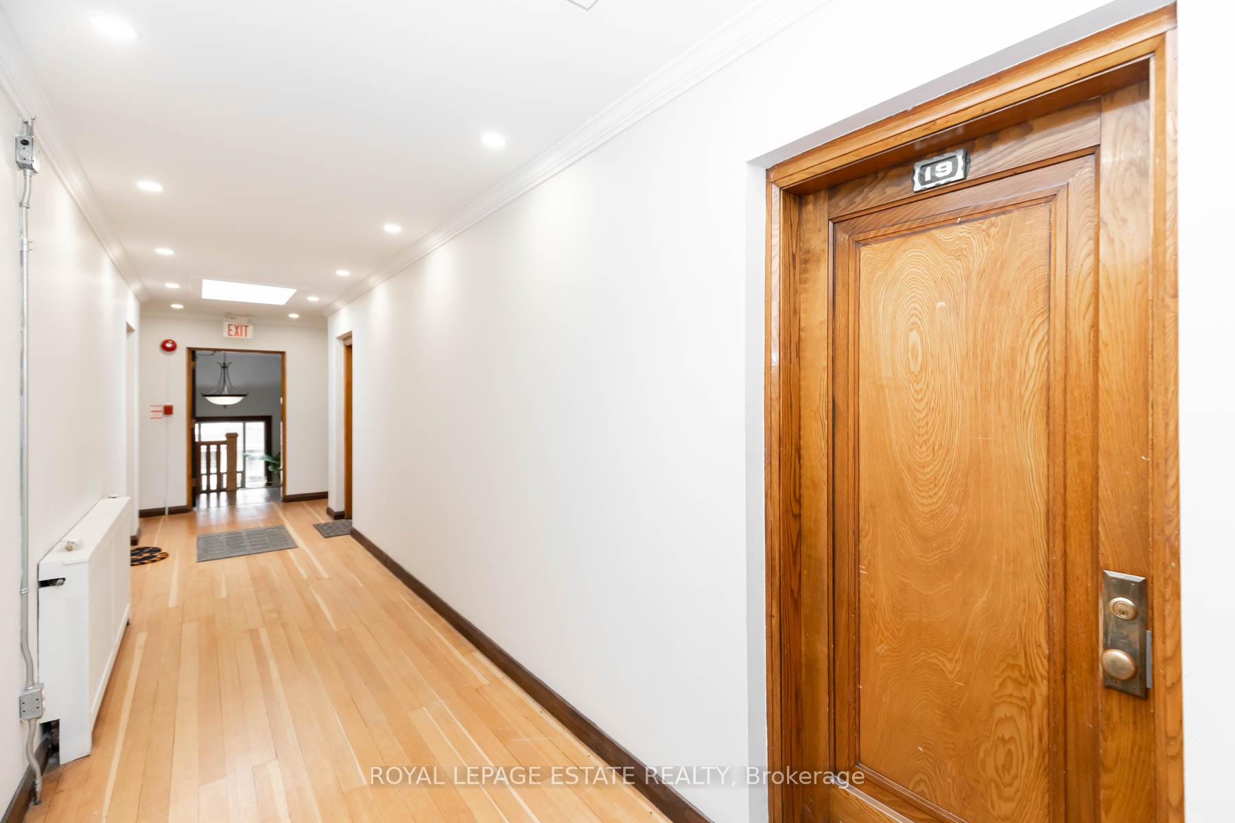 Photo 8 of Unit 19, 922 Bathurst Street, Toronto, The Annex — HOMEH