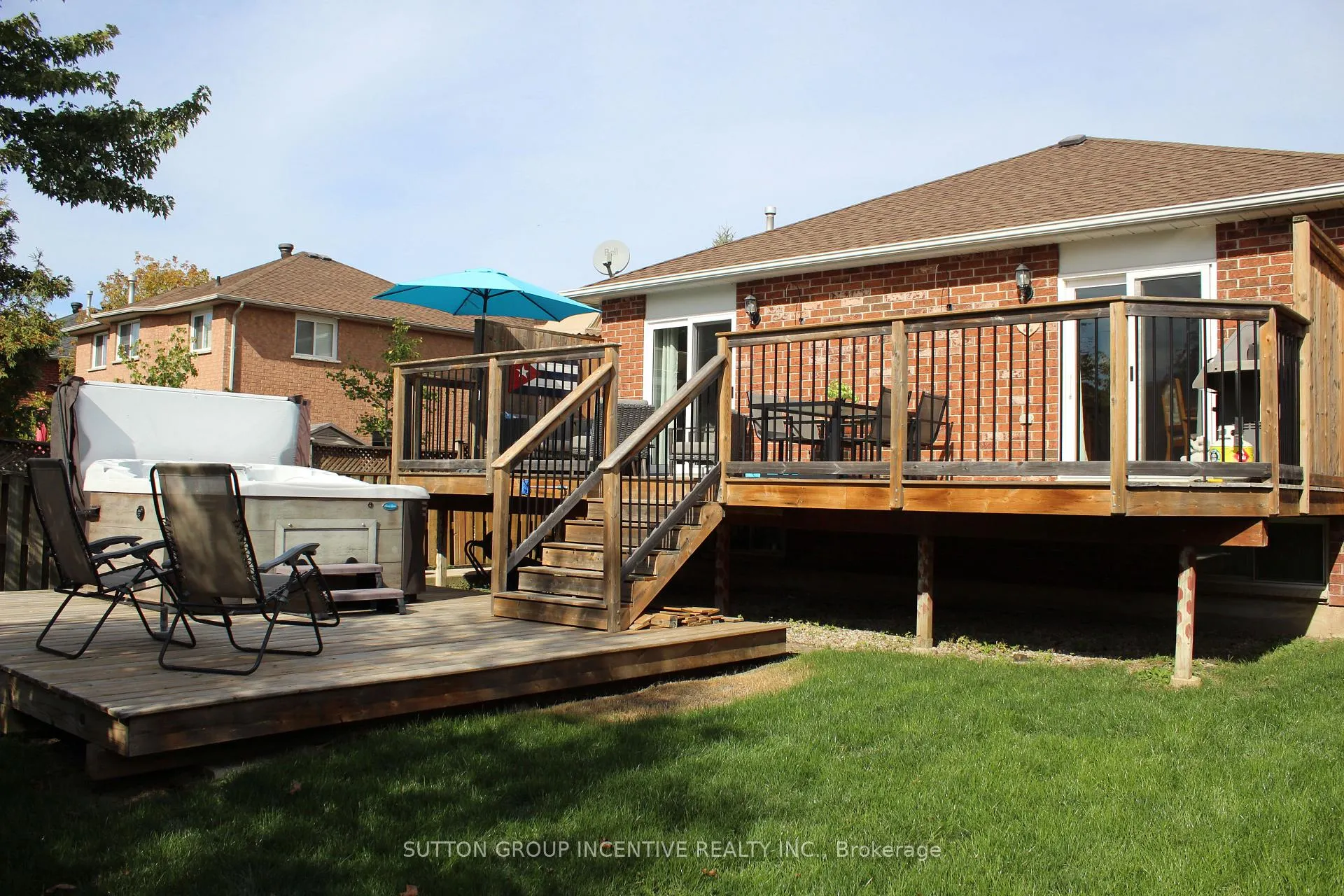 Photo 44 of 49 Felt Crescent, Barrie, Bayshore — HOMEH
