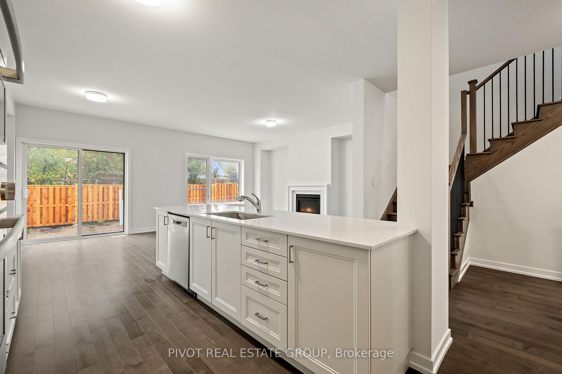 Photo 19 of 85 Danielle Moore Circle, Scarborough, Bendale — HOMEH