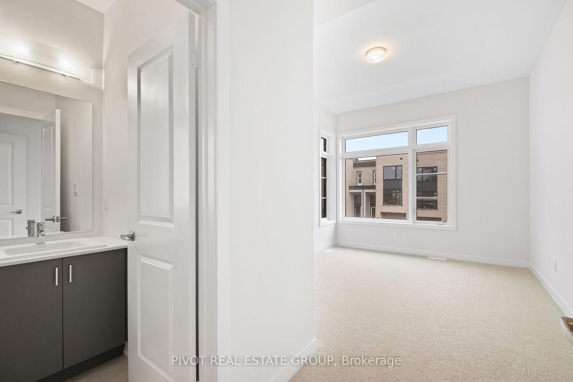 Photo 28 of 85 Danielle Moore Circle, Scarborough, Bendale — HOMEH