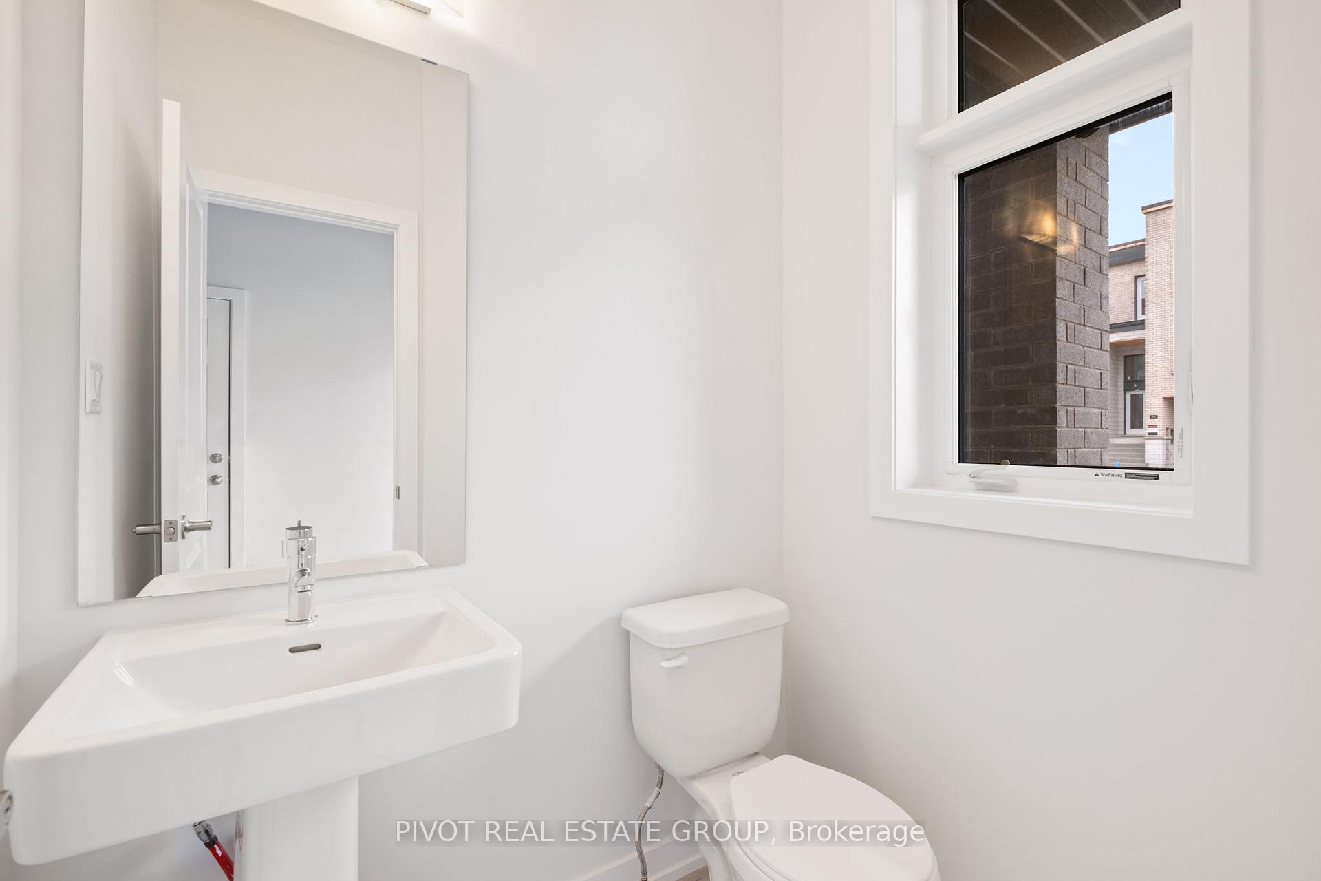 Photo 37 of 85 Danielle Moore Circle, Scarborough, Bendale — HOMEH