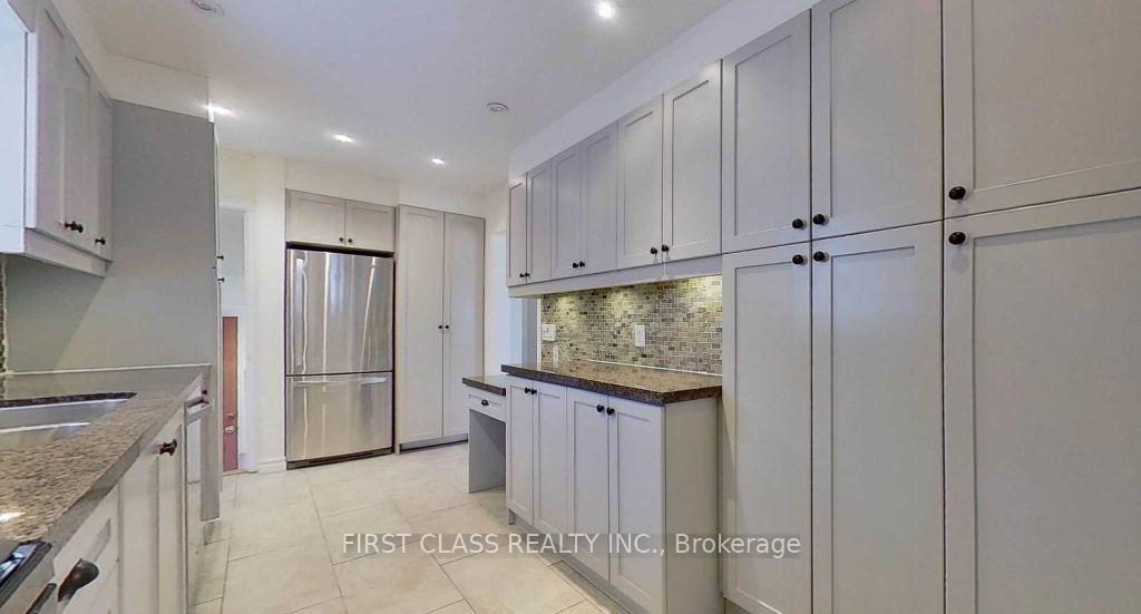 Photo 6 of Unit Main, 19 Yardley Avenue, Toronto, O'Connor-Parkview — HOMEH