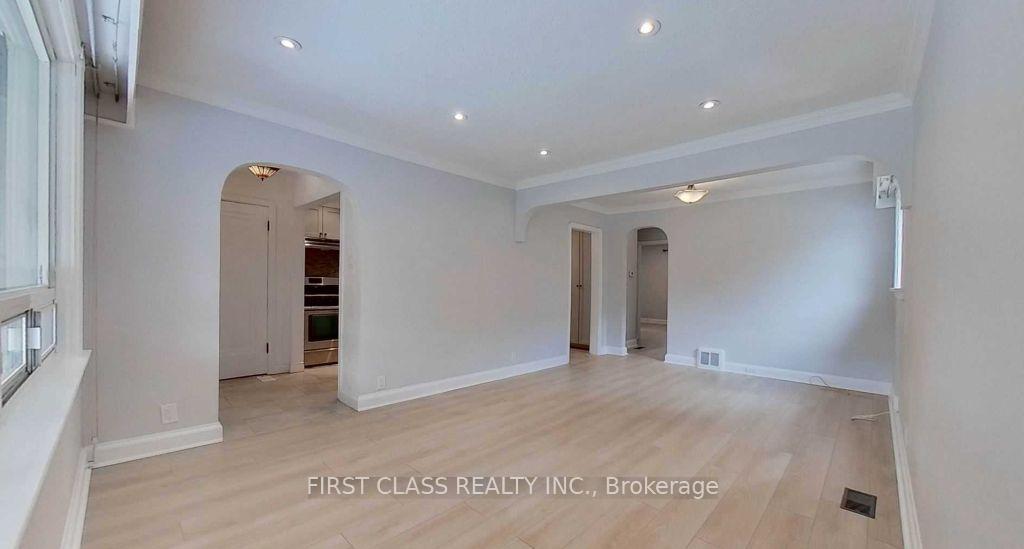 Photo 11 of Unit Main, 19 Yardley Avenue, Toronto, O'Connor-Parkview — HOMEH