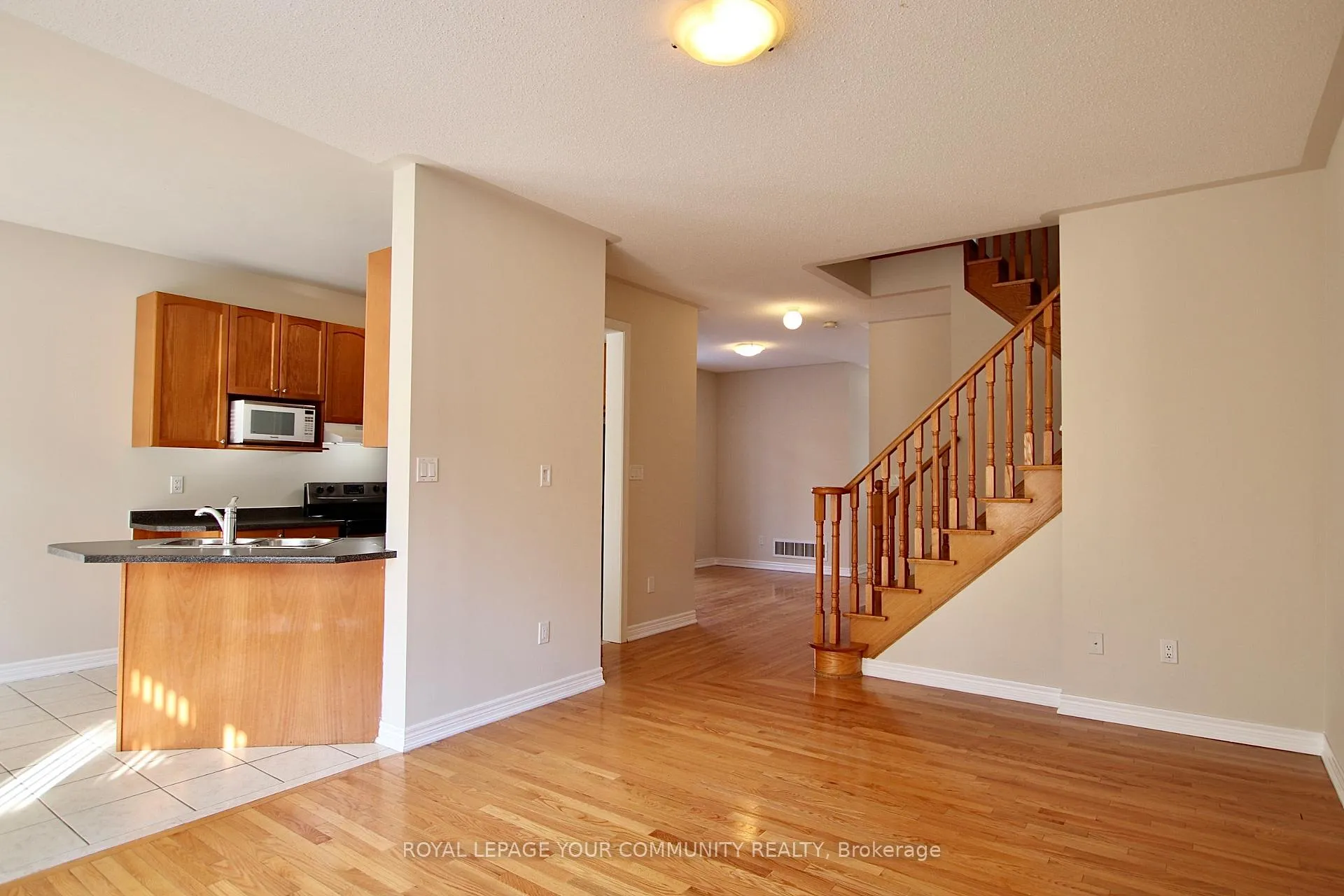 Photo 7 of 91 Gauguin Avenue, Vaughan, Patterson — HOMEH