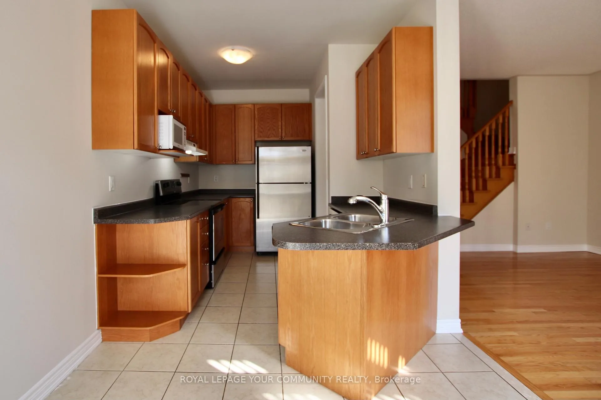 Photo 11 of 91 Gauguin Avenue, Vaughan, Patterson — HOMEH