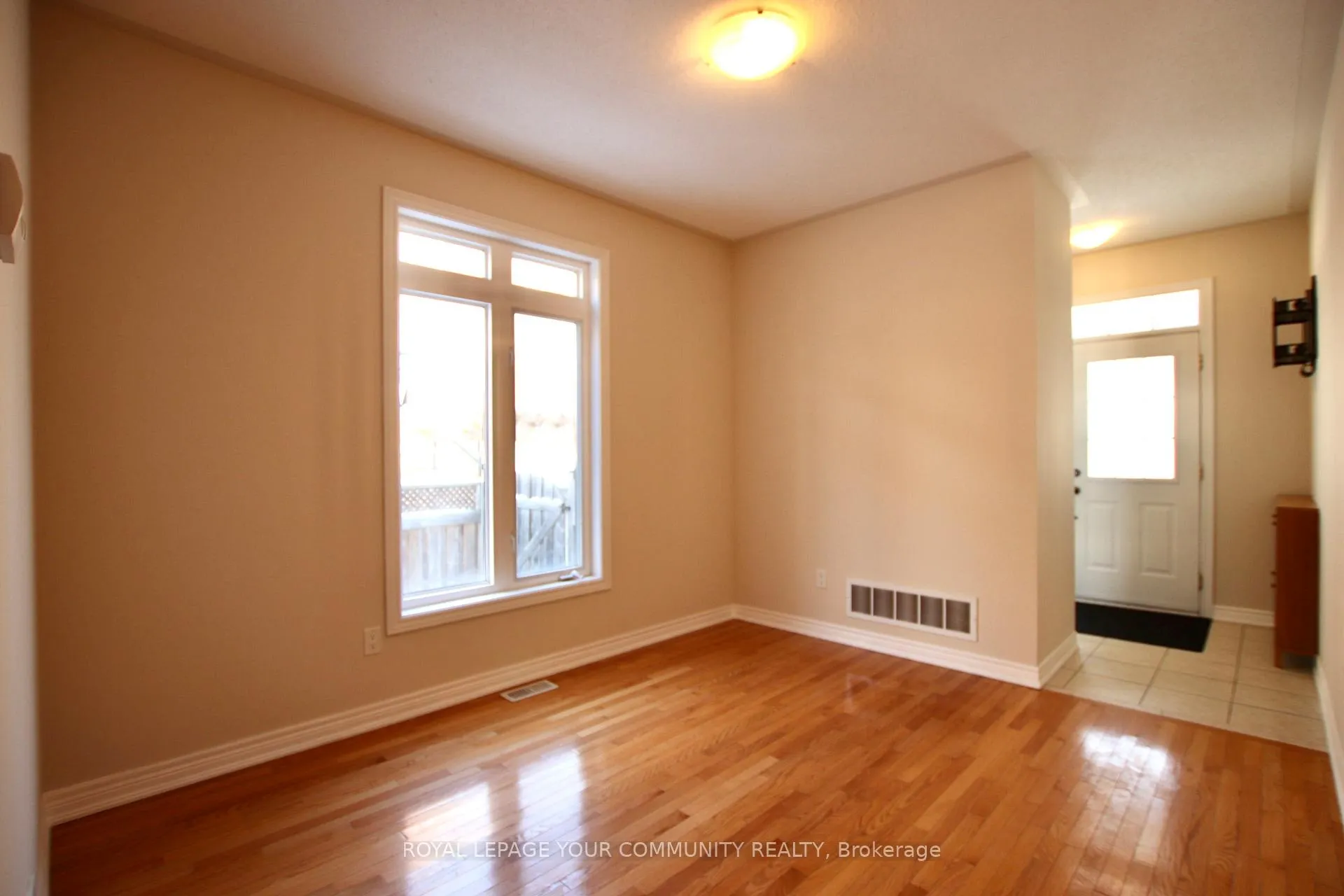 Photo 15 of 91 Gauguin Avenue, Vaughan, Patterson — HOMEH