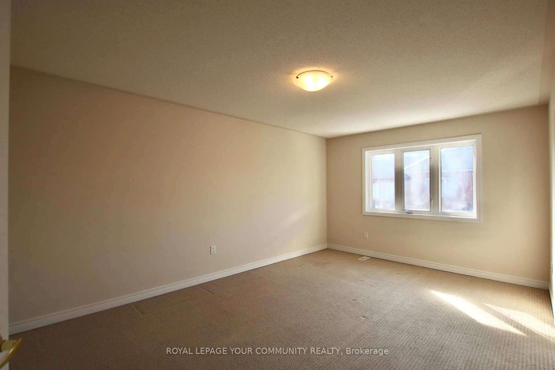 Photo 25 of 91 Gauguin Avenue, Vaughan, Patterson — HOMEH
