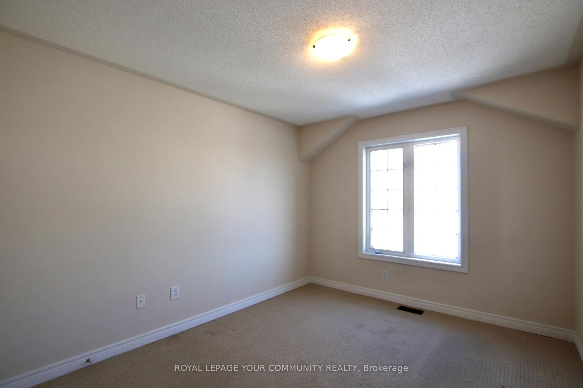 Photo 31 of 91 Gauguin Avenue, Vaughan, Patterson — HOMEH