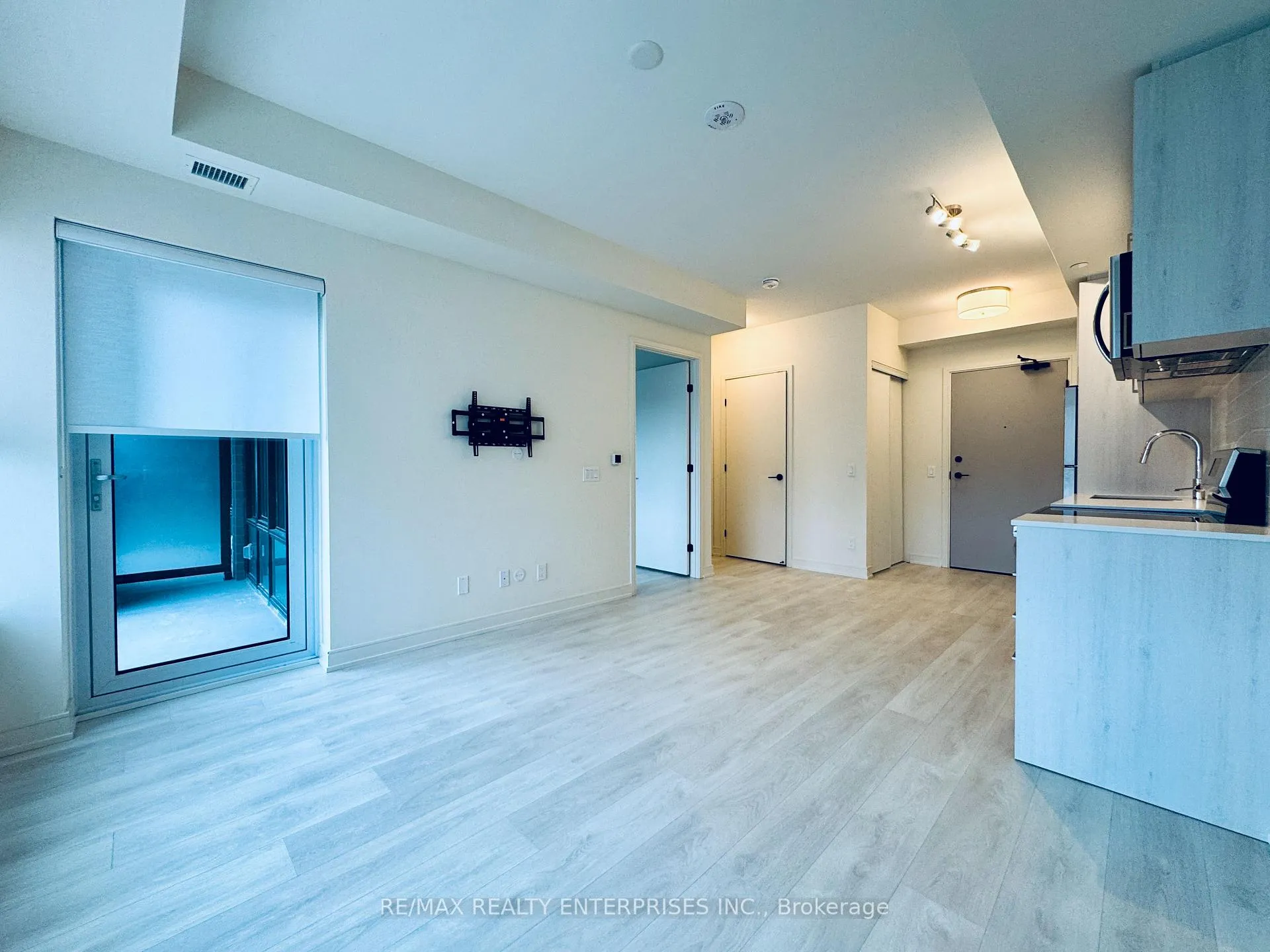 Photo 9 of Unit 304, 8020 Derry Road, Milton, Coates — HOMEH