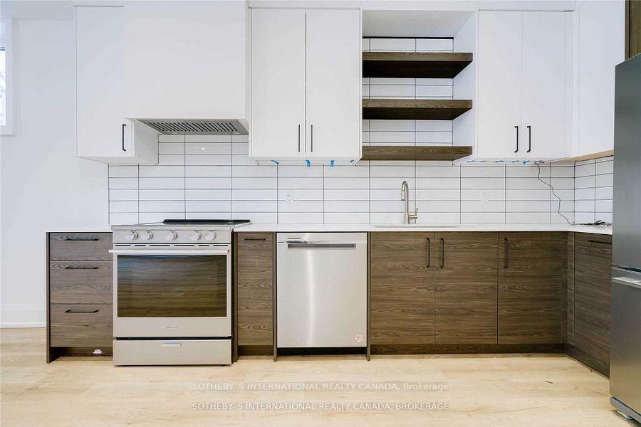 Photo 7 of 131 Alberta Avenue, Toronto, Wychwood — HOMEH