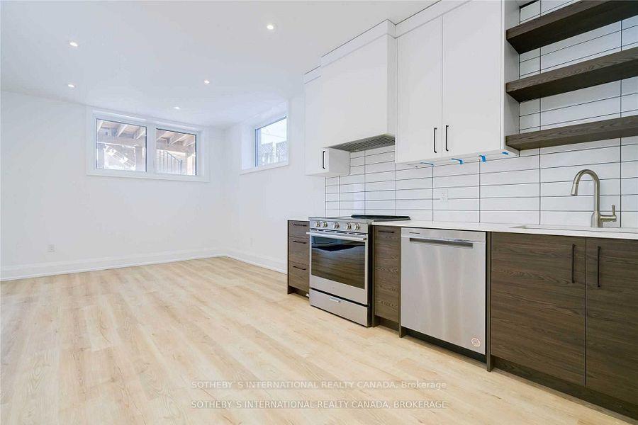 Photo 4 of 131 Alberta Avenue, Toronto, Wychwood — HOMEH