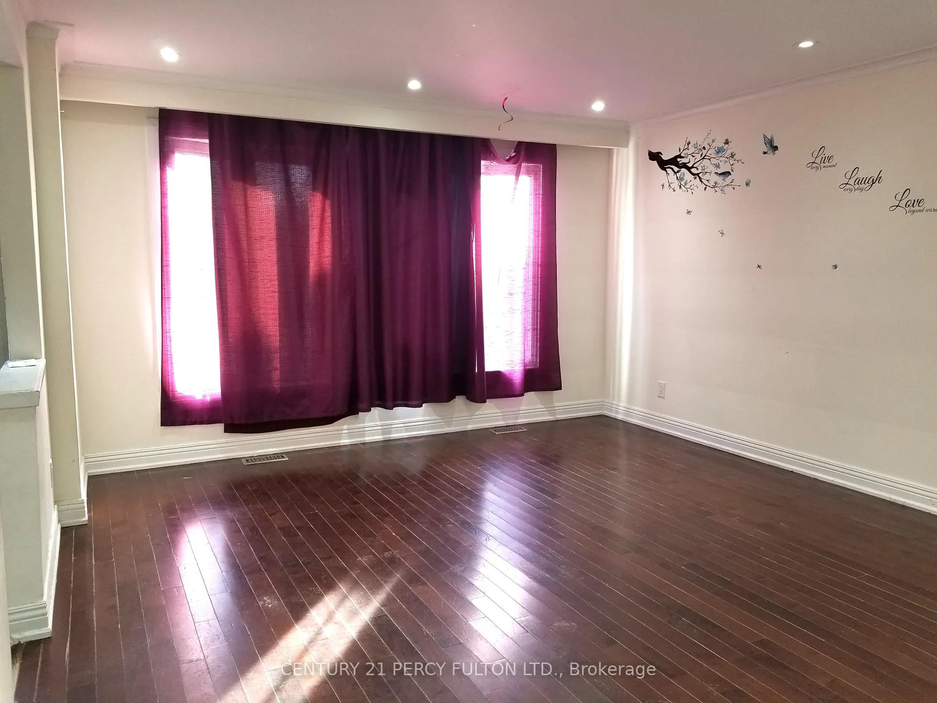 Photo 7 of Unit Main Floor, 182 Confederation Drive, Scarborough, Woburn — HOMEH