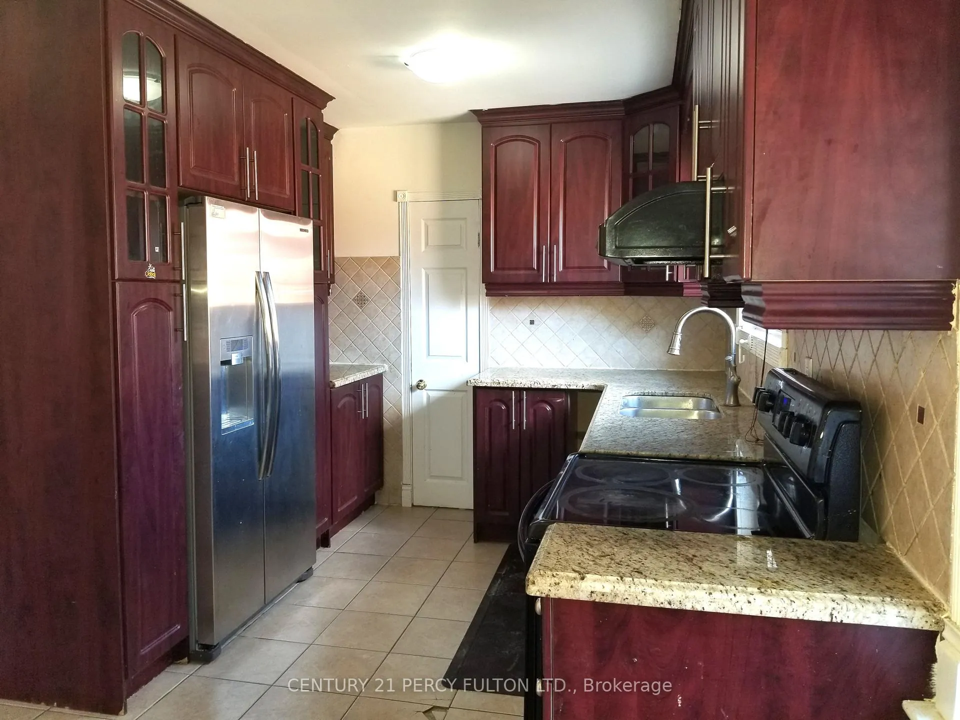 Photo 10 of Unit Main Floor, 182 Confederation Drive, Scarborough, Woburn — HOMEH