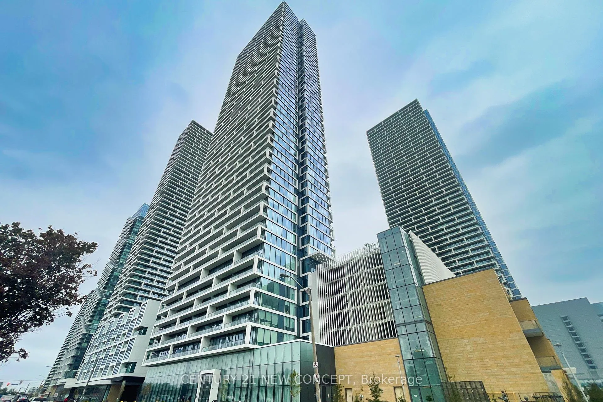 Front of Unit 3506, 898 Portage Parkway
