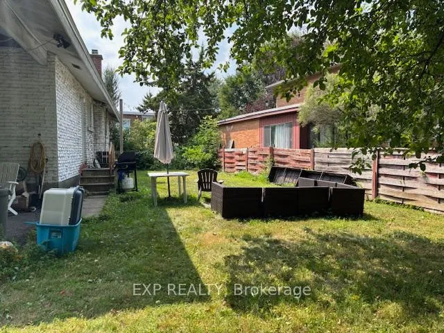 Photo 17 of 655 Gardenvale Road W, Ottawa, Castle Heights/Rideau High — HOMEH