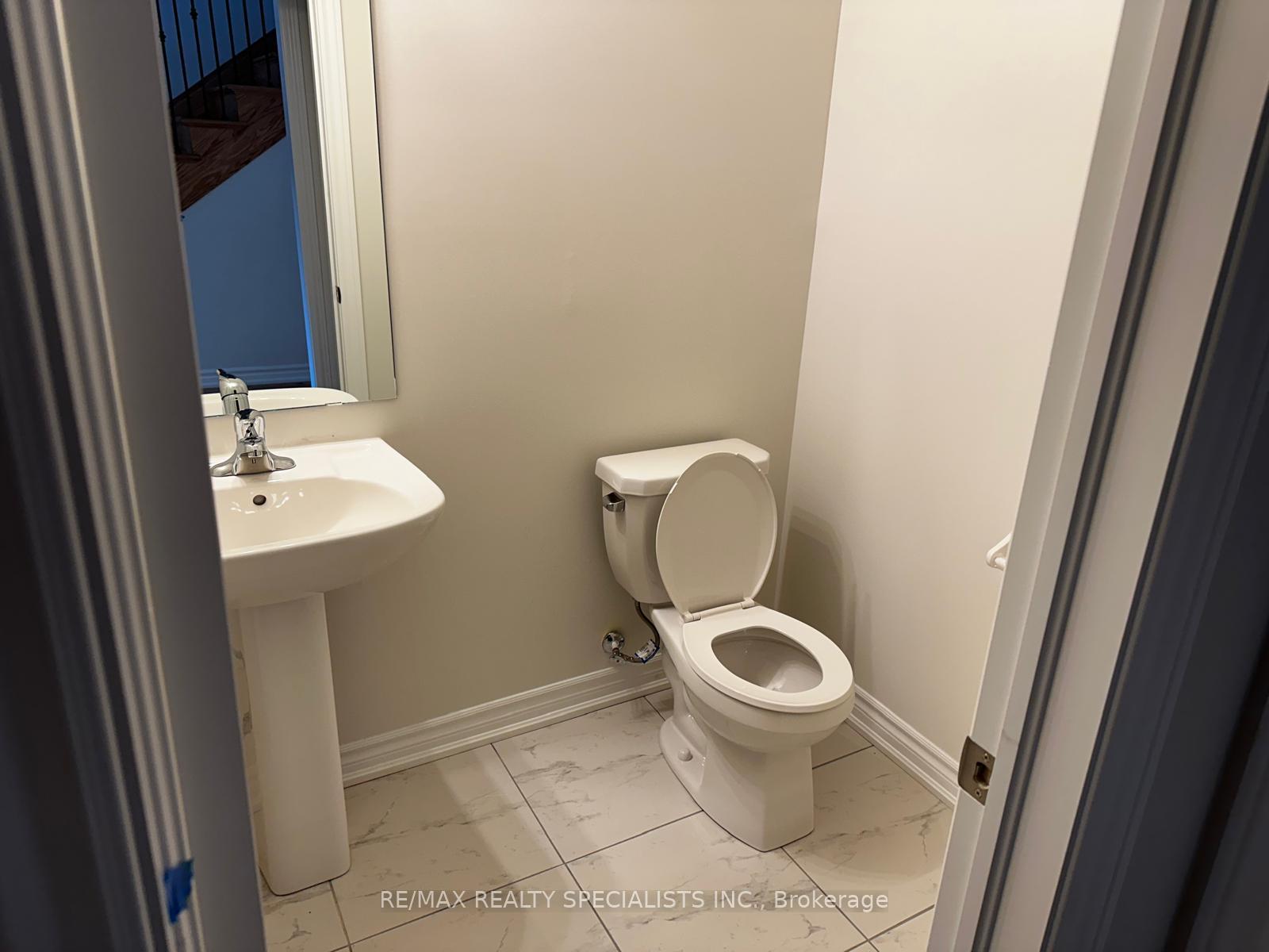 Photo 8 of 16 Huntsworth Avenue, Thorold, Thorold Downtown — HOMEH