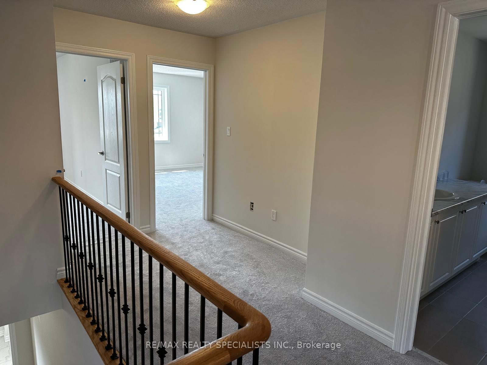 Photo 20 of 16 Huntsworth Avenue, Thorold, Thorold Downtown — HOMEH