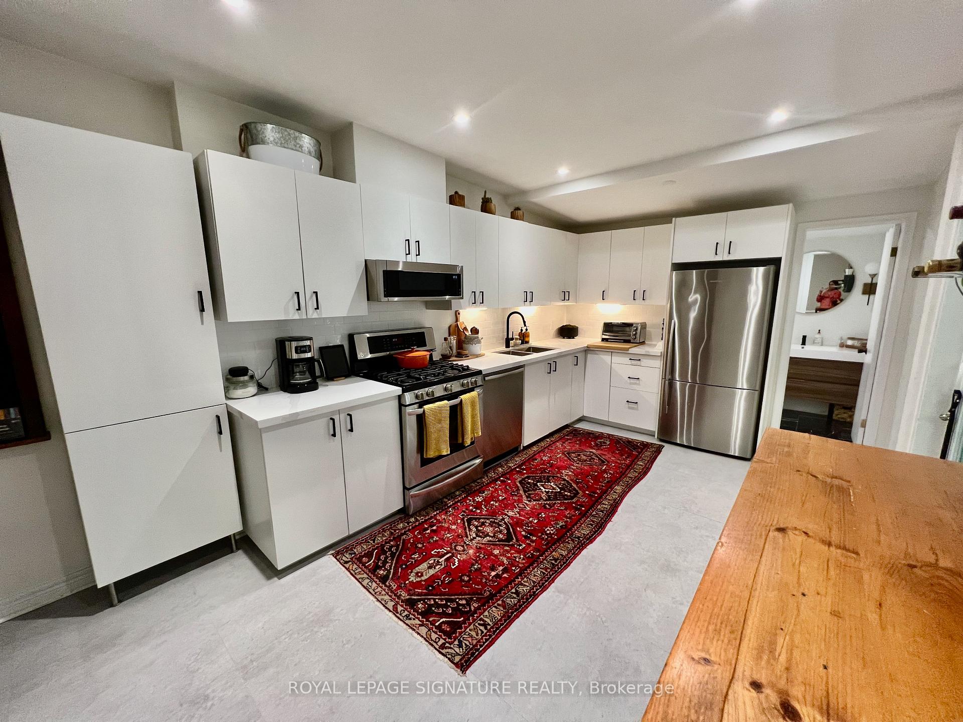 Photo 13 of 10 Lippincott Street, Toronto, Kensington-Chinatown — HOMEH