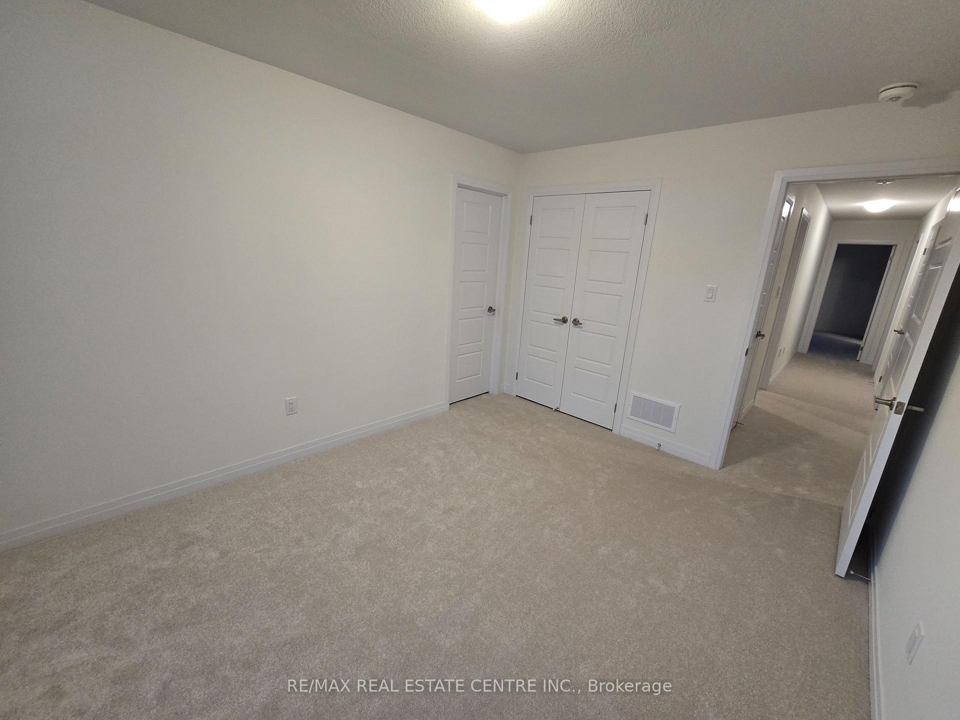 Photo 9 of 20 Heritage Way, Thorold, Rolling Meadows — HOMEH