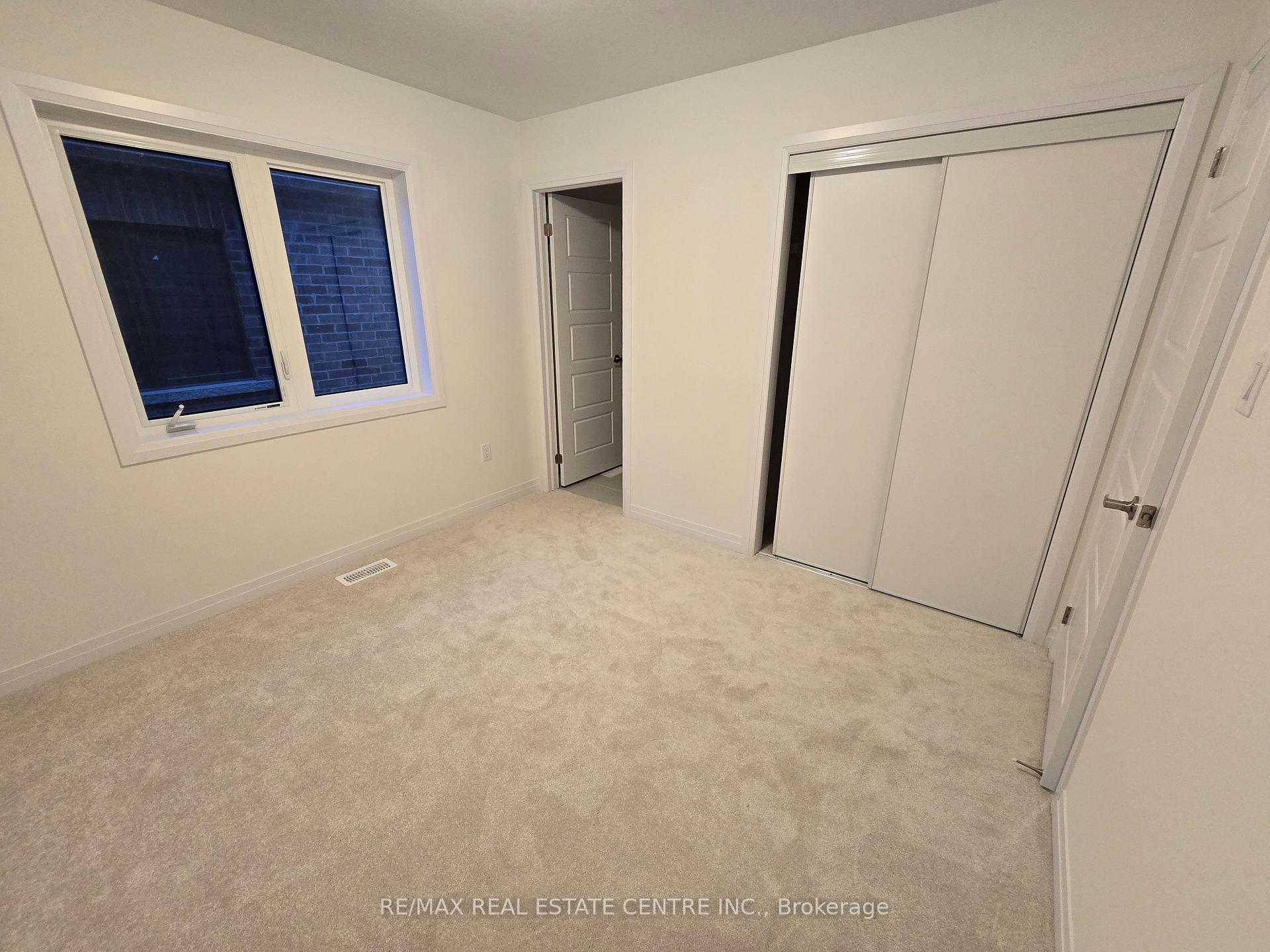 Photo 10 of 20 Heritage Way, Thorold, Rolling Meadows — HOMEH