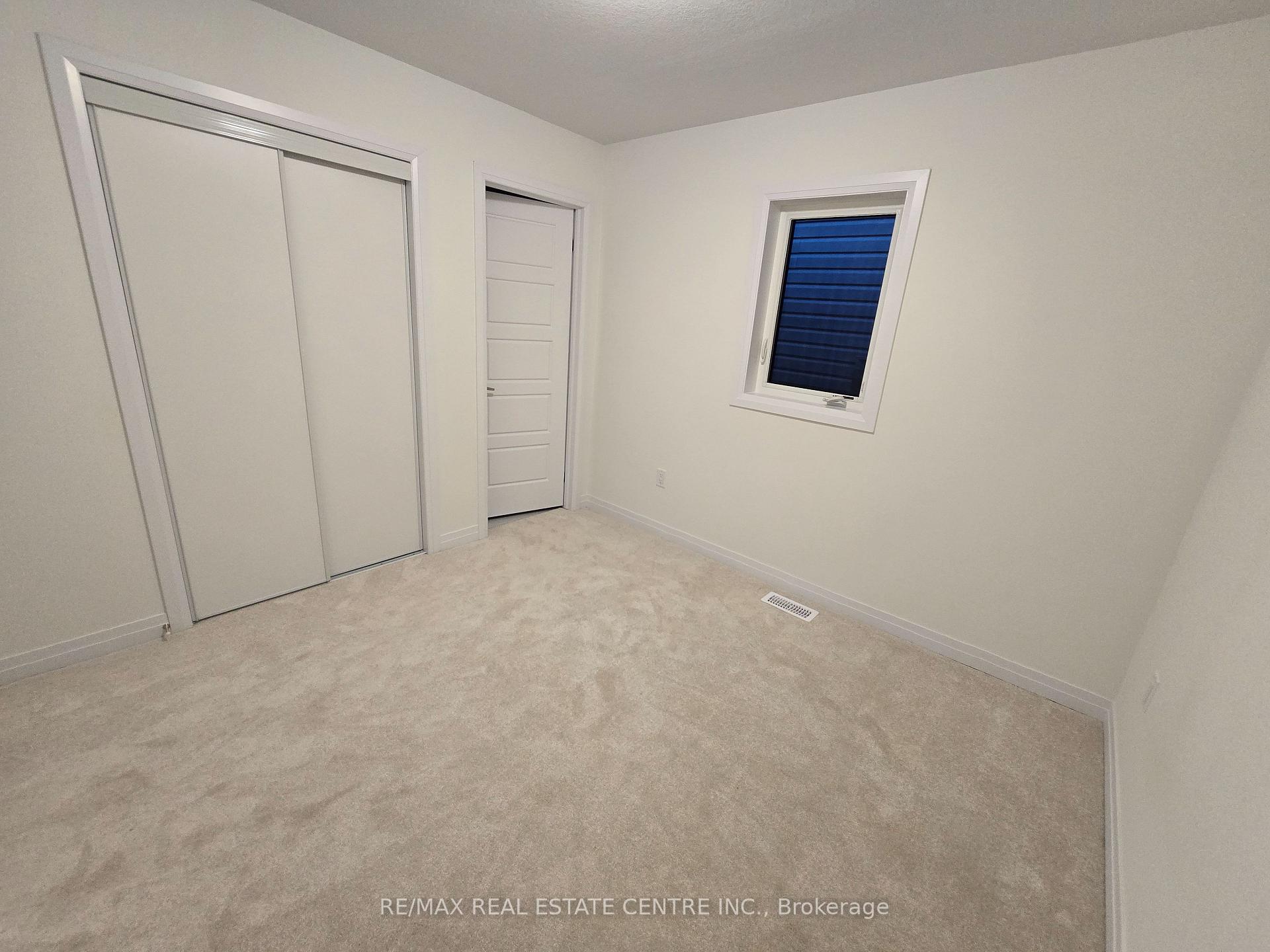 Photo 11 of 20 Heritage Way, Thorold, Rolling Meadows — HOMEH