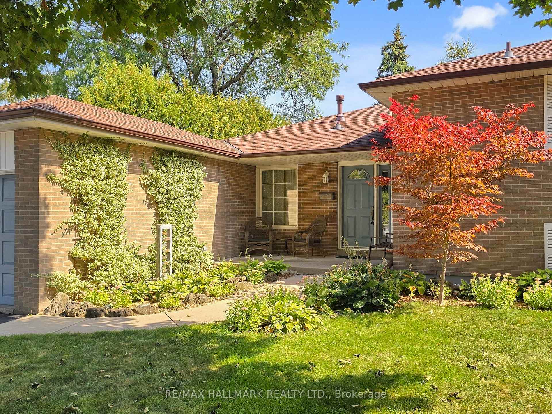 Photo 3 of 55 Albacore Crescent, Scarborough, Woburn — HOMEH