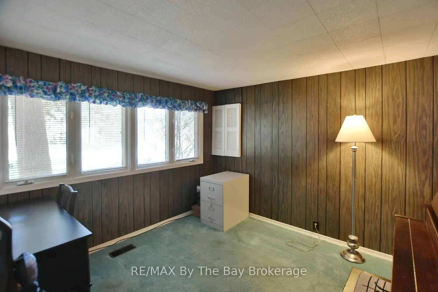 Photo 13 of 15 Sylvan Avenue, Wasaga Beach — HOMEH