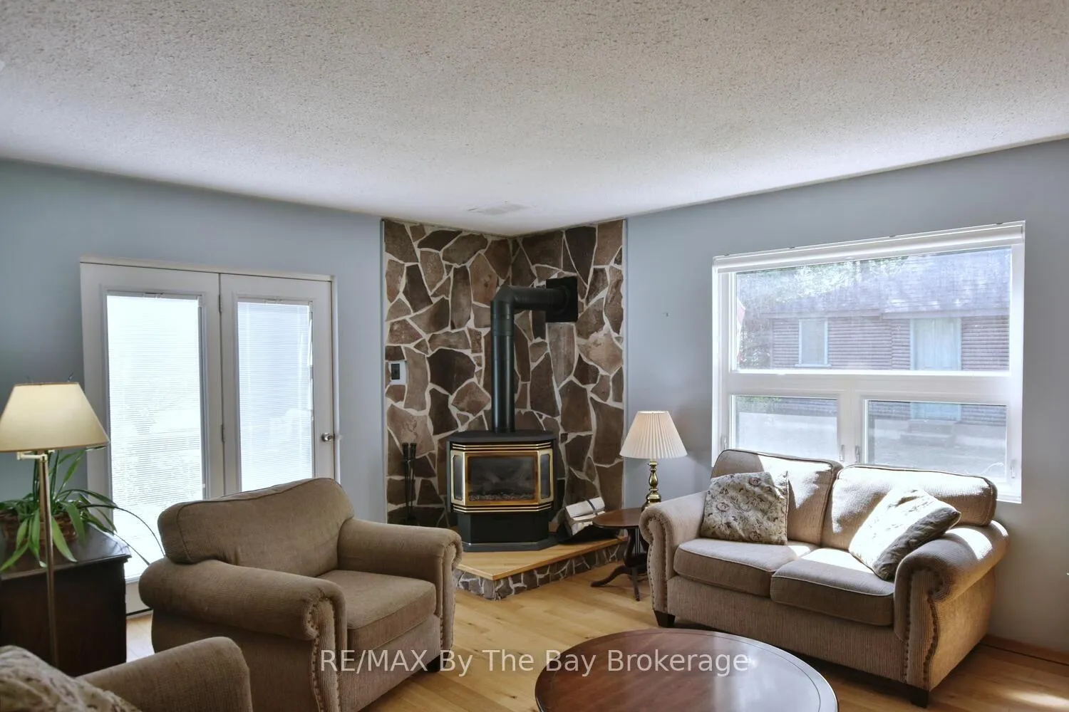 Photo 17 of 15 Sylvan Avenue, Wasaga Beach — HOMEH